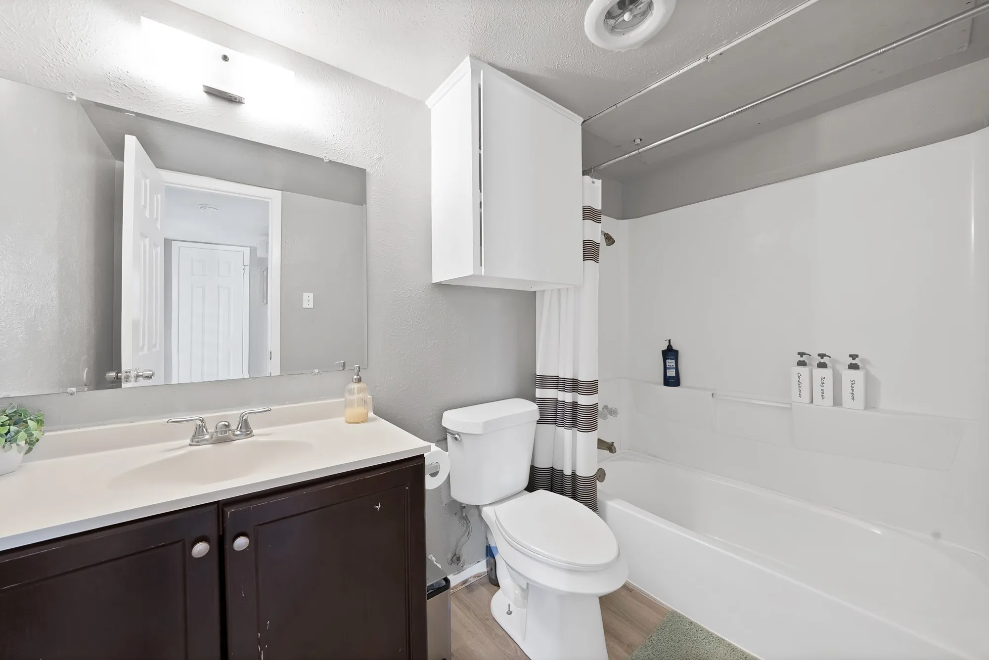 Quadruplex For Sale in Dallas County , 521 Hopkins Street, Garland, Texas 75040, 8 Bedroom, 4 Bathroom, Garage spaces, 0 Sqft, built in 1970, mls#21385817, Real Estate Agent in Garland, Homes For Sale in Dallas county, Homes For Sale in Garland, Realtor in Garland Texas, Real Estate Brokerage Independent Realty Texas, Luminita Cordes Realtor