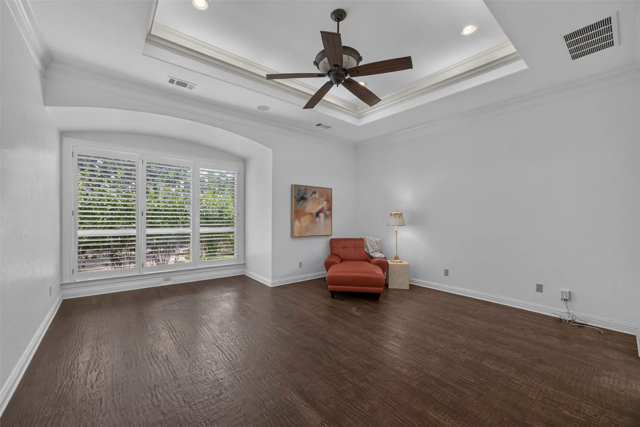 Single Family Residence For Sale in Tarrant County , 2204 Castle View Road, Mansfield, Texas 76063, 4 Bedroom, 5 Bathroom, 3 Garage spaces, 4,231 Sqft, built in 2005, mls#21387670, Real Estate Agent in Mansfield, Homes For Sale in Tarrant county, Homes For Sale in Mansfield, Realtor in Mansfield Texas, Real Estate Brokerage Independent Realty Texas, Luminita Cordes Realtor