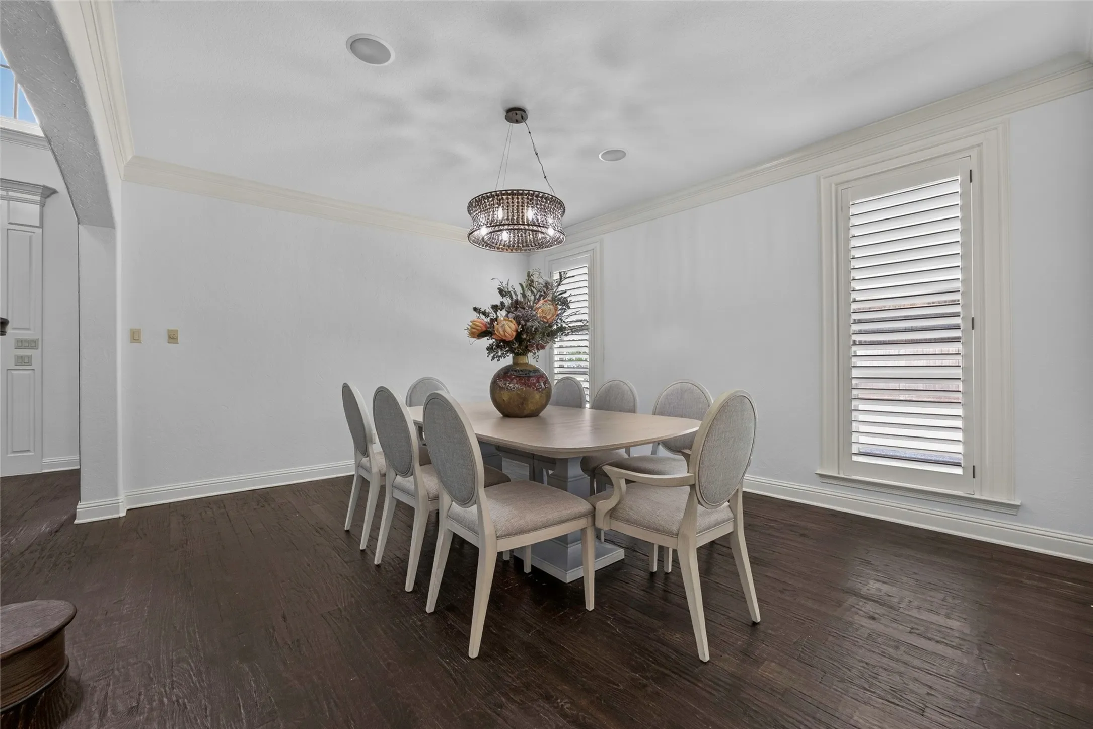 Single Family Residence For Sale in Tarrant County , 2204 Castle View Road, Mansfield, Texas 76063, 4 Bedroom, 5 Bathroom, 3 Garage spaces, 4,231 Sqft, built in 2005, mls#21387670, Real Estate Agent in Mansfield, Homes For Sale in Tarrant county, Homes For Sale in Mansfield, Realtor in Mansfield Texas, Real Estate Brokerage Independent Realty Texas, Luminita Cordes Realtor