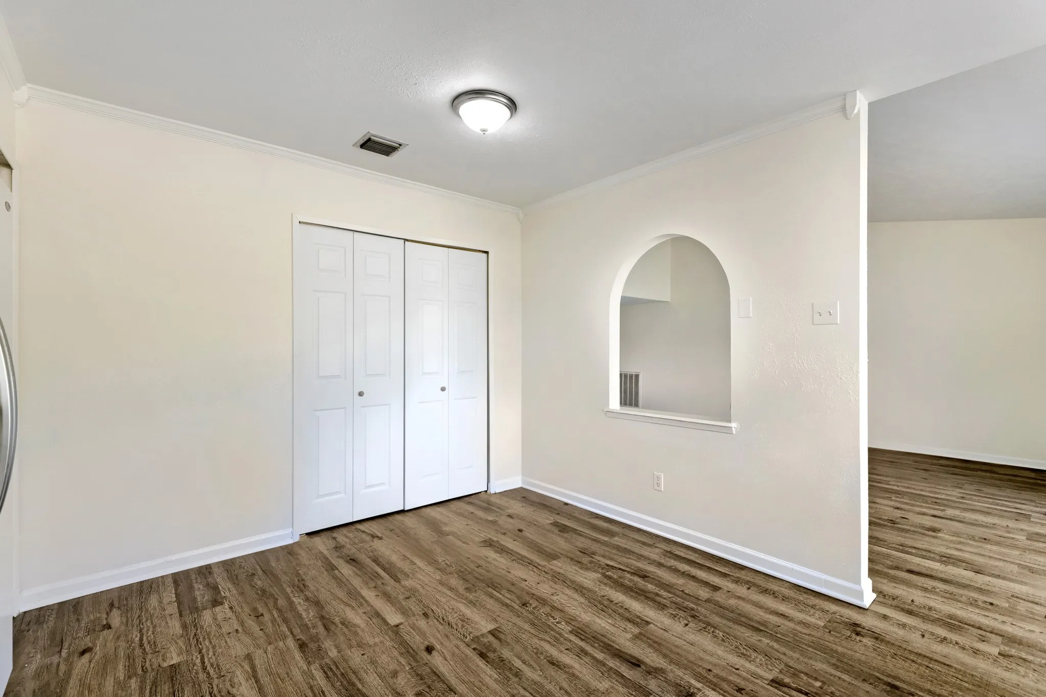 Single Family Residence For Sale in Dallas County , 2508 Norway Drive, Garland, Texas 75040, 3 Bedroom, 2 Bathroom, 1 Garage spaces, 1,423 Sqft, built in 1977, mls#21369615, Real Estate Agent in Garland, Homes For Sale in Dallas county, Homes For Sale in Garland, Realtor in Garland Texas, Real Estate Brokerage Independent Realty Texas, Luminita Cordes Realtor