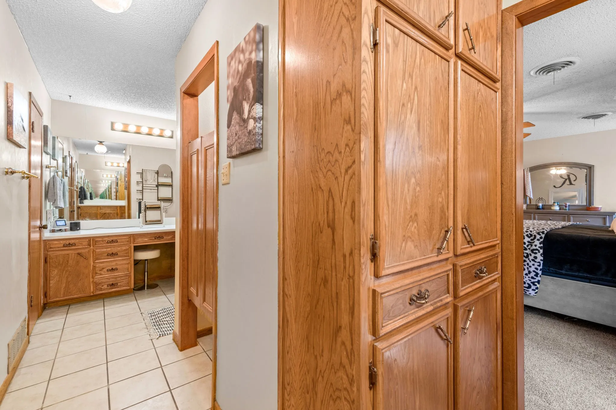Single Family Residence For Sale in Taylor County , 112 Bar B Trail, Abilene, Texas 79602, 4 Bedroom, 2 Bathroom, 2 Garage spaces, 2,709 Sqft, built in 1976, mls#21387962, Real Estate Agent in Abilene, Homes For Sale in Taylor county, Homes For Sale in Abilene, Realtor in Abilene Texas, Real Estate Brokerage Independent Realty Texas, Luminita Cordes Realtor