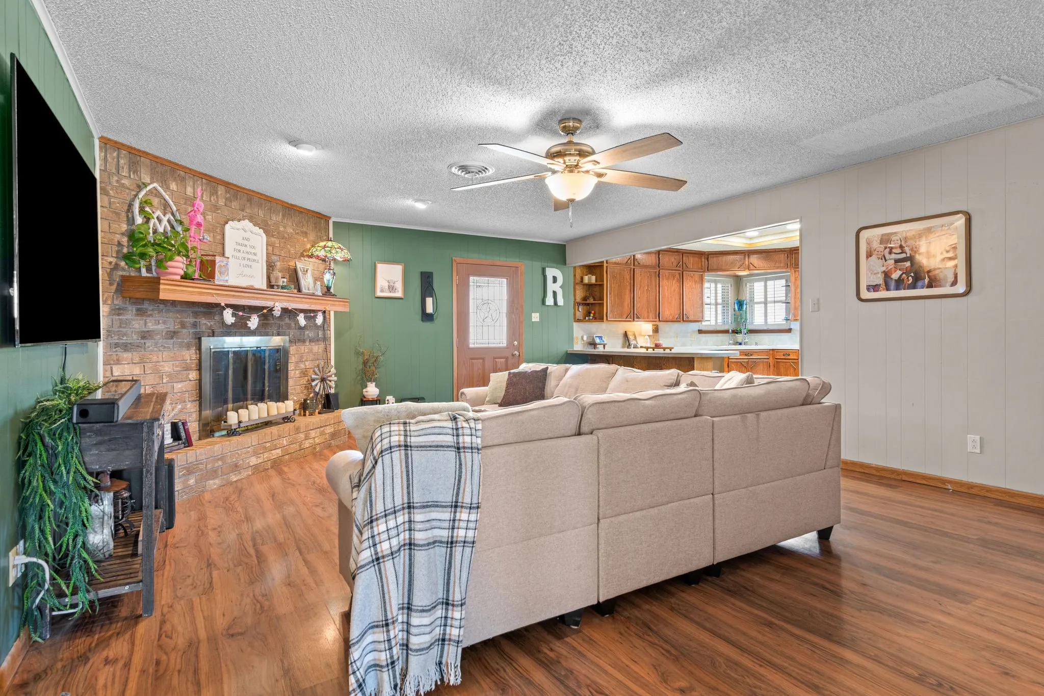Single Family Residence For Sale in Taylor County , 112 Bar B Trail, Abilene, Texas 79602, 4 Bedroom, 2 Bathroom, 2 Garage spaces, 2,709 Sqft, built in 1976, mls#21387962, Real Estate Agent in Abilene, Homes For Sale in Taylor county, Homes For Sale in Abilene, Realtor in Abilene Texas, Real Estate Brokerage Independent Realty Texas, Luminita Cordes Realtor