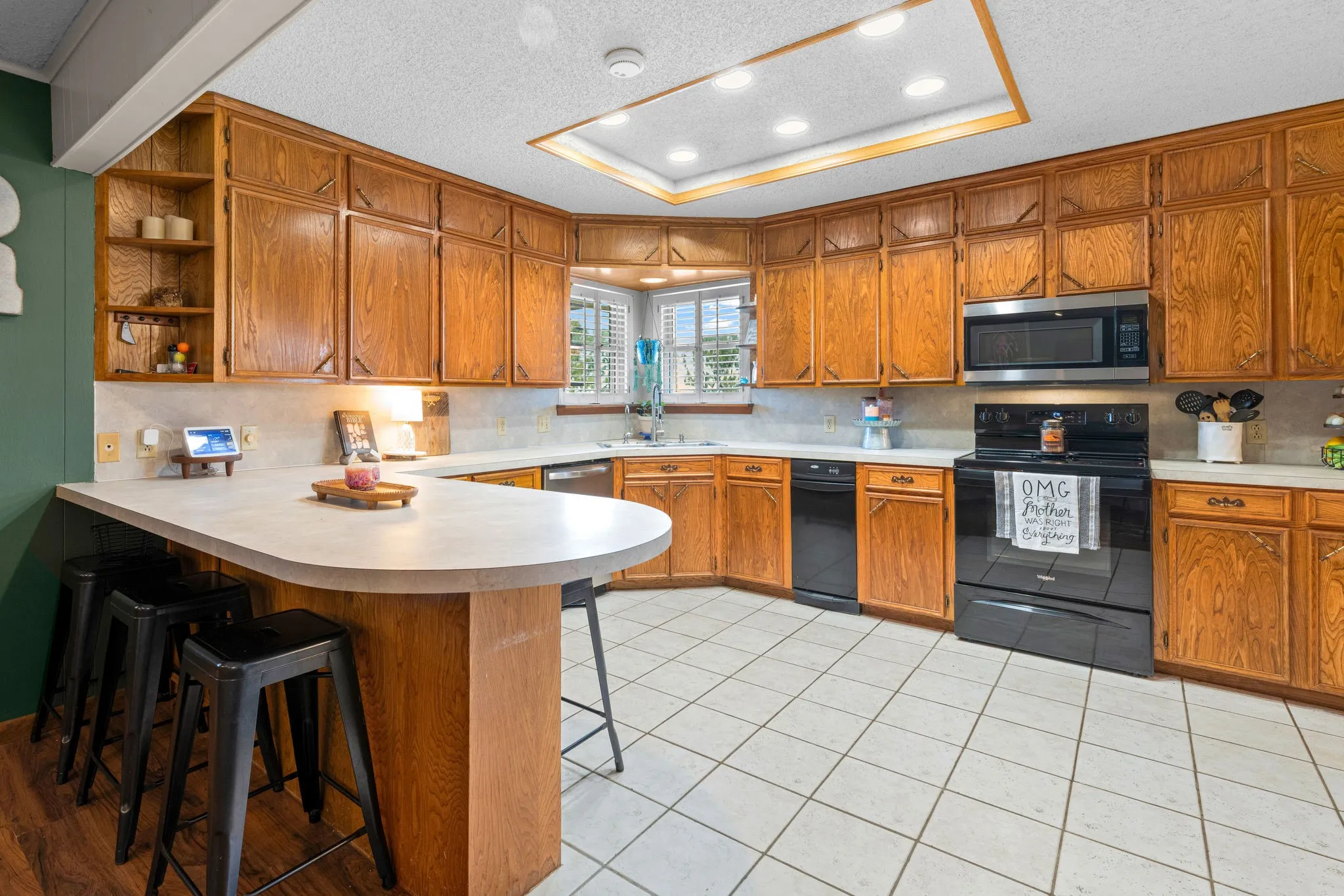 Single Family Residence For Sale in Taylor County , 112 Bar B Trail, Abilene, Texas 79602, 4 Bedroom, 2 Bathroom, 2 Garage spaces, 2,709 Sqft, built in 1976, mls#21387962, Real Estate Agent in Abilene, Homes For Sale in Taylor county, Homes For Sale in Abilene, Realtor in Abilene Texas, Real Estate Brokerage Independent Realty Texas, Luminita Cordes Realtor