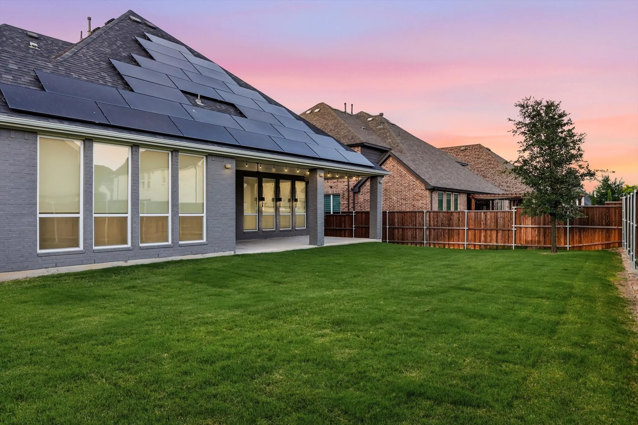 Single Family Residence For Rent in Collin County , 1631 Sunset Avenue, Prosper, Texas 75078, 4 Bedroom, 5 Bathroom, 3 Garage spaces, 3,671 Sqft, built in 2021, mls#21387967, Real Estate Agent in Prosper, Homes For Rent in Collin county, Homes For Rent in Prosper, Realtor in Prosper Texas, Real Estate Brokerage Independent Realty Texas, Luminita Cordes Realtor