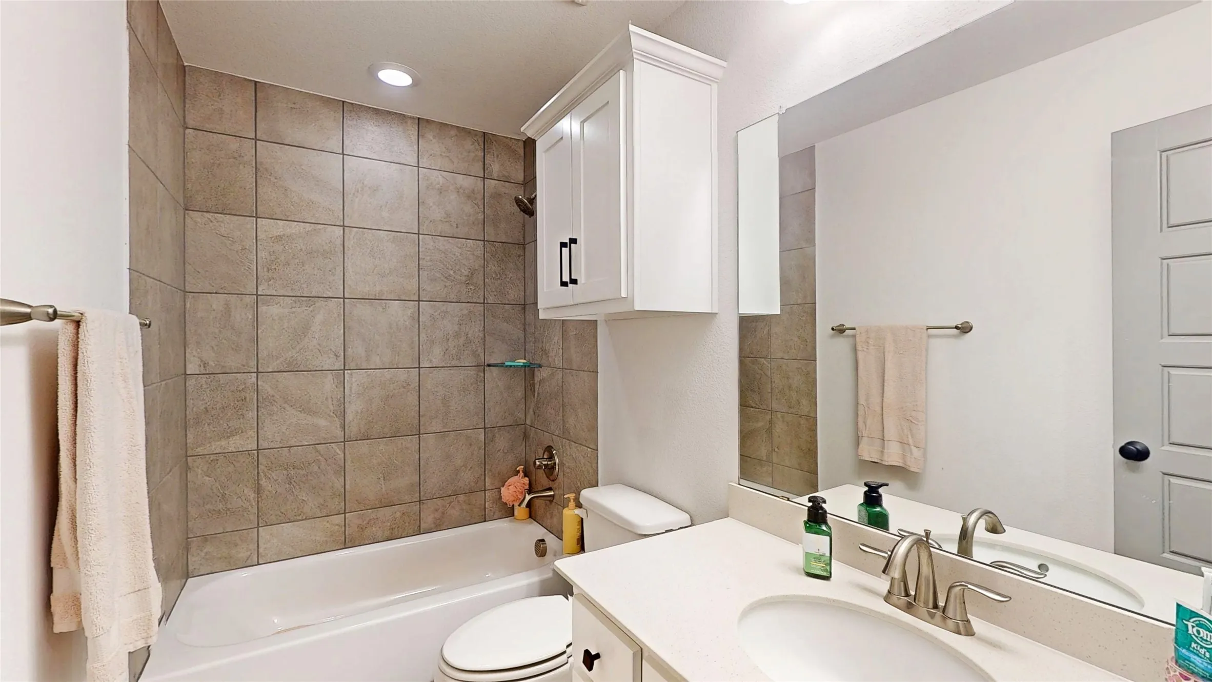 Single Family Residence For Rent in Collin County , 1631 Sunset Avenue, Prosper, Texas 75078, 4 Bedroom, 5 Bathroom, 3 Garage spaces, 3,671 Sqft, built in 2021, mls#21387967, Real Estate Agent in Prosper, Homes For Rent in Collin county, Homes For Rent in Prosper, Realtor in Prosper Texas, Real Estate Brokerage Independent Realty Texas, Luminita Cordes Realtor