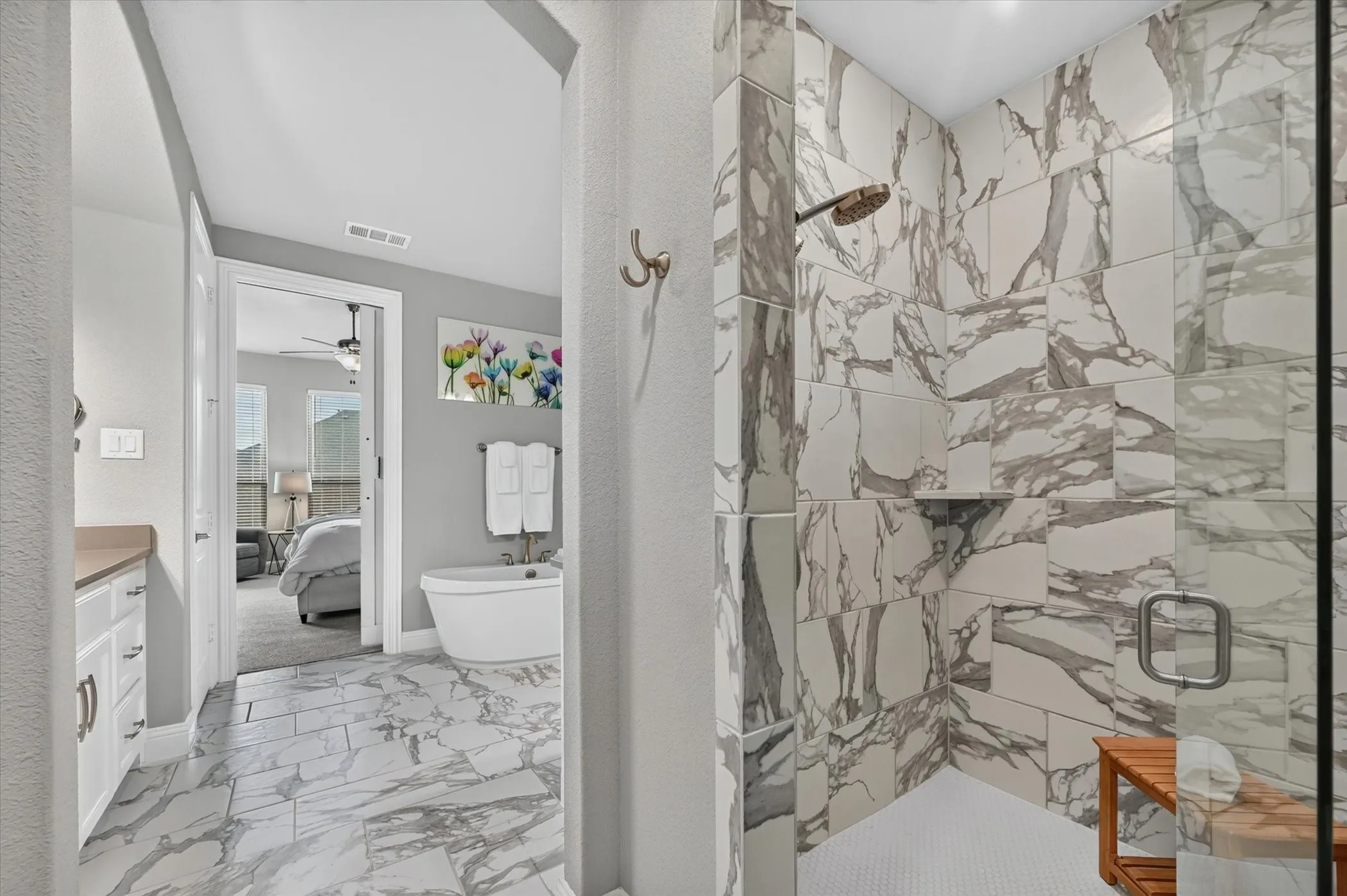 Single Family Residence For Sale in Denton County , 1812 Briscoe Drive, Lantana, Texas 76226, 4 Bedroom, 4 Bathroom, 2 Garage spaces, 3,240 Sqft, built in 2018, mls#21386861, Real Estate Agent in Lantana, Homes For Sale in Denton county, Homes For Sale in Lantana, Realtor in Lantana Texas, Real Estate Brokerage Independent Realty Texas, Luminita Cordes Realtor
