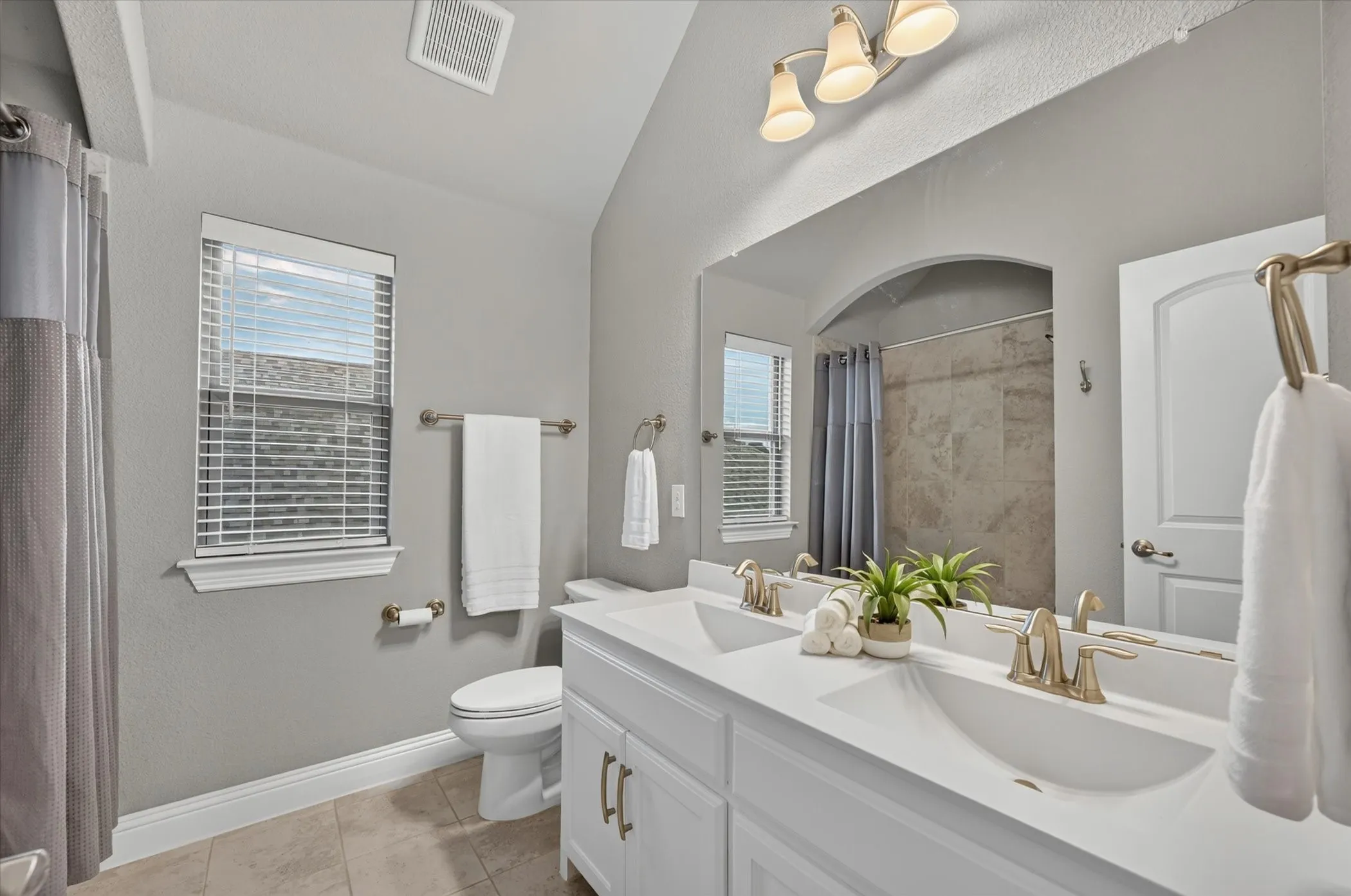 Single Family Residence For Sale in Denton County , 1812 Briscoe Drive, Lantana, Texas 76226, 4 Bedroom, 4 Bathroom, 2 Garage spaces, 3,240 Sqft, built in 2018, mls#21386861, Real Estate Agent in Lantana, Homes For Sale in Denton county, Homes For Sale in Lantana, Realtor in Lantana Texas, Real Estate Brokerage Independent Realty Texas, Luminita Cordes Realtor