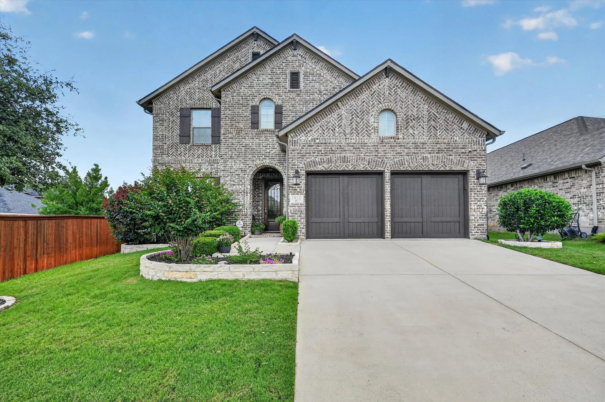 Single Family Residence For Sale in Denton County , 1812 Briscoe Drive, Lantana, Texas 76226, 4 Bedroom, 4 Bathroom, 2 Garage spaces, 3,240 Sqft, built in 2018, mls#21386861, Real Estate Agent in Lantana, Homes For Sale in Denton county, Homes For Sale in Lantana, Realtor in Lantana Texas, Real Estate Brokerage Independent Realty Texas, Luminita Cordes Realtor