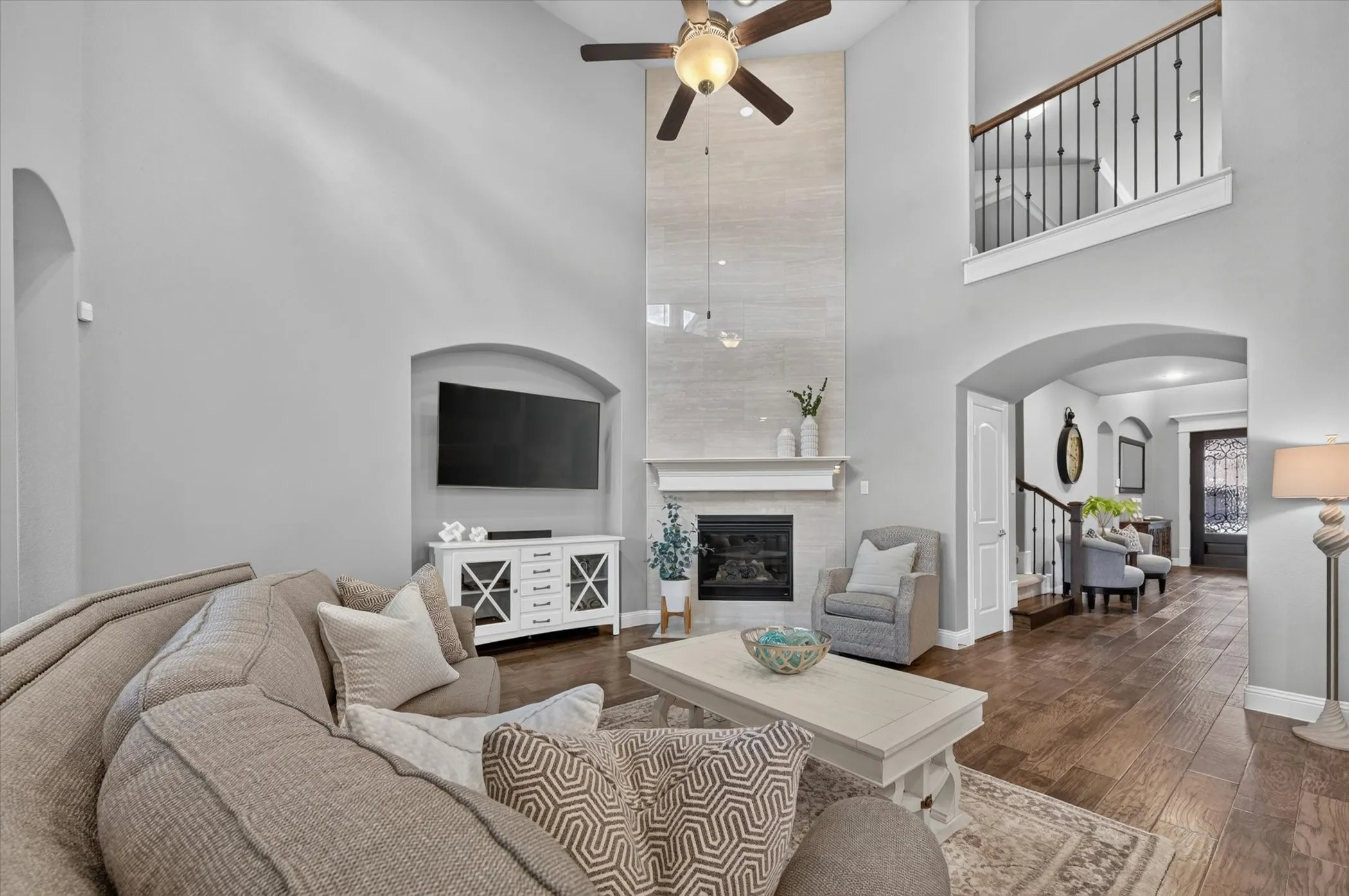 Single Family Residence For Sale in Denton County , 1812 Briscoe Drive, Lantana, Texas 76226, 4 Bedroom, 4 Bathroom, 2 Garage spaces, 3,240 Sqft, built in 2018, mls#21386861, Real Estate Agent in Lantana, Homes For Sale in Denton county, Homes For Sale in Lantana, Realtor in Lantana Texas, Real Estate Brokerage Independent Realty Texas, Luminita Cordes Realtor