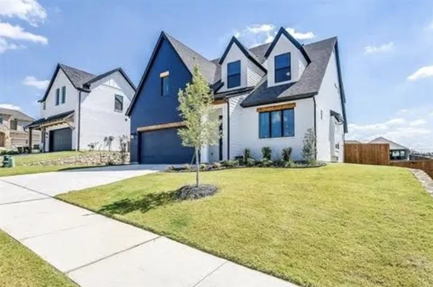 Single Family Residence For Rent in Tarrant County , 7017 Talon Drive, Fort Worth, Texas 76179, 4 Bedroom, 4 Bathroom, 2 Garage spaces, 2,679 Sqft, built in 2021, mls#21385760, Real Estate Agent in Fort Worth, Homes For Rent in Tarrant county, Homes For Rent in Fort Worth, Realtor in Fort Worth Texas, Real Estate Brokerage Independent Realty Texas, Luminita Cordes Realtor