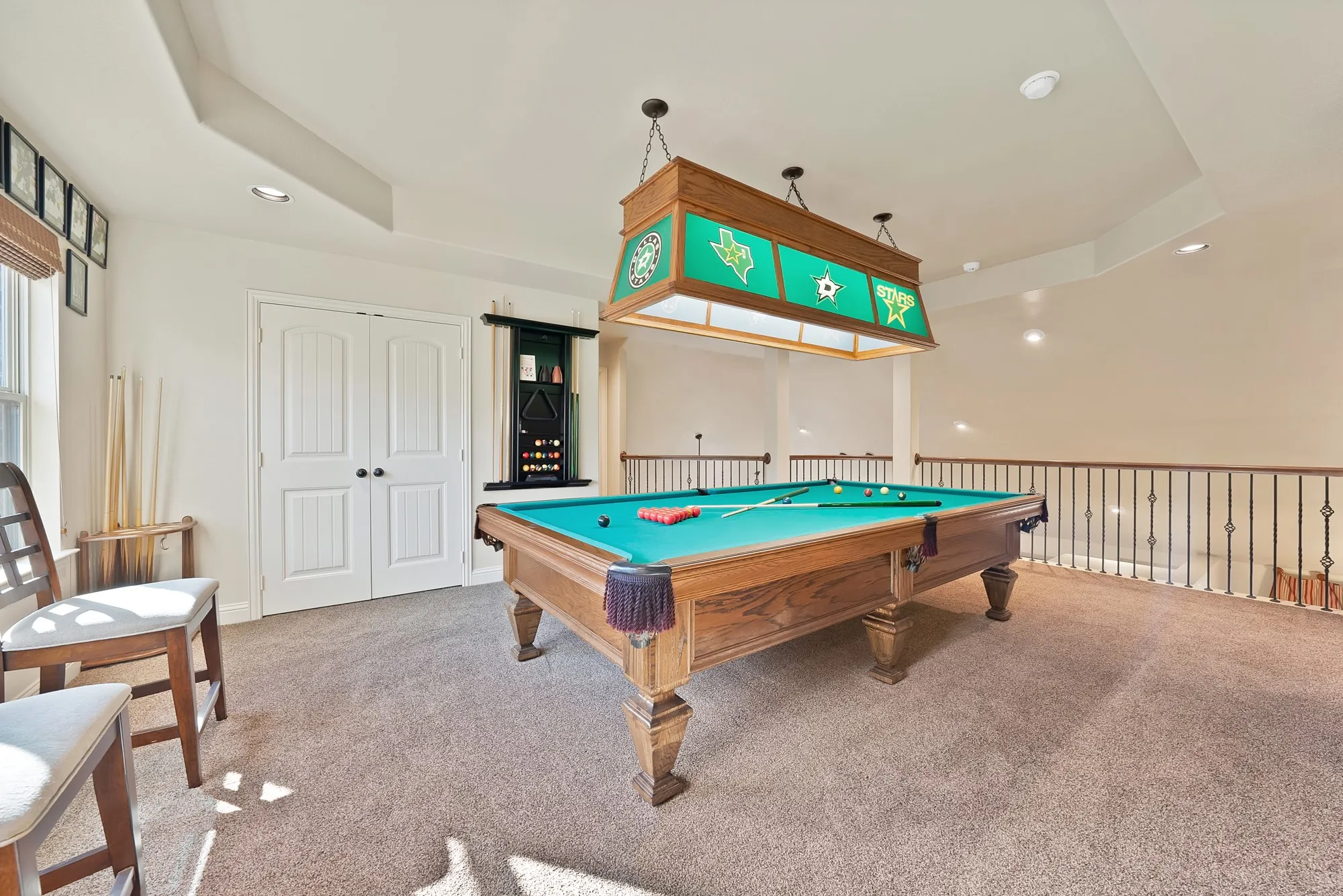 Single Family Residence For Sale in Tarrant County , 1406 St Tropez Lane, Arlington, Texas 76013, 4 Bedroom, 4 Bathroom, 2 Garage spaces, 3,409 Sqft, built in 2012, mls#21387369, Real Estate Agent in Arlington, Homes For Sale in Tarrant county, Homes For Sale in Arlington, Realtor in Arlington Texas, Real Estate Brokerage Independent Realty Texas, Luminita Cordes Realtor