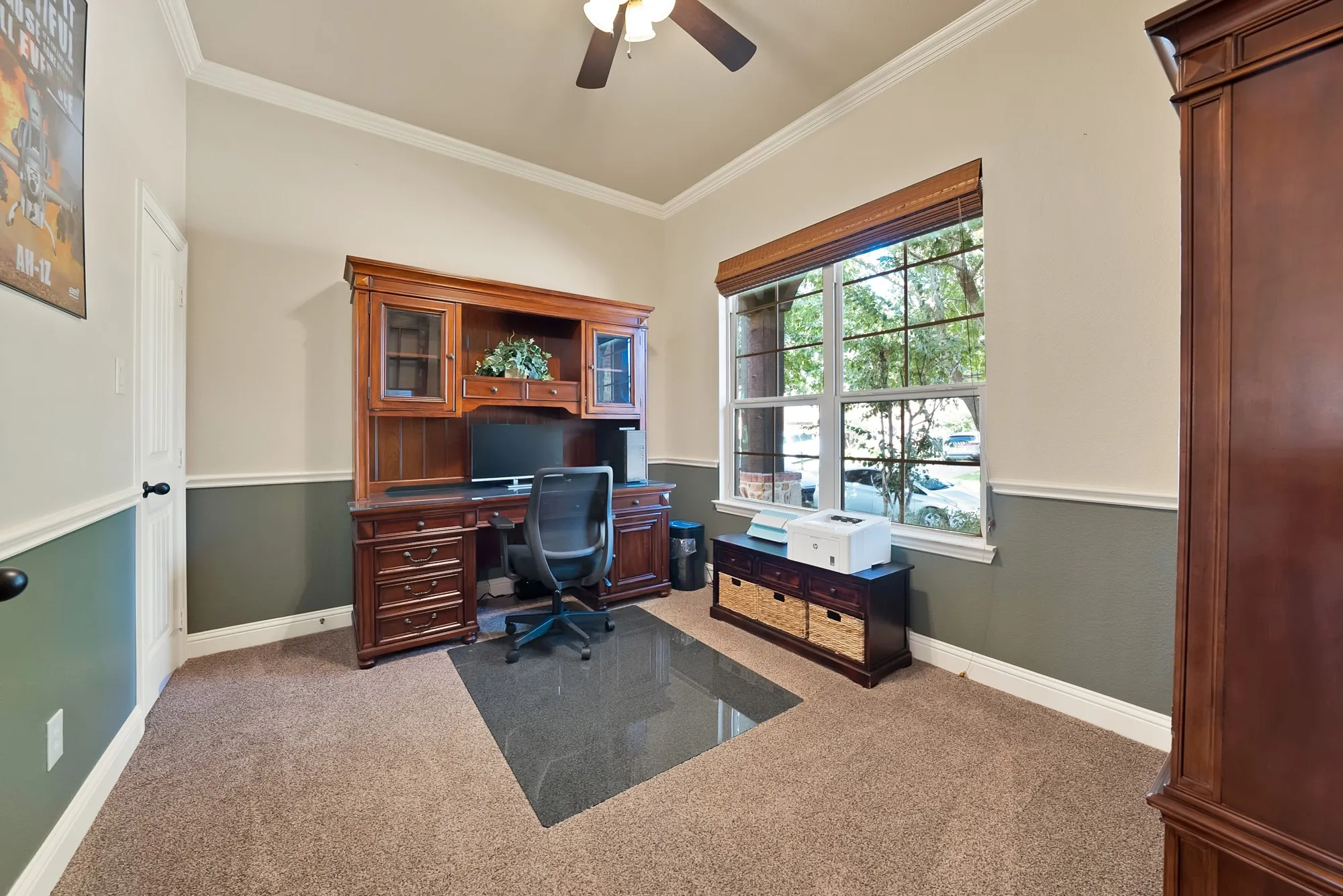 Single Family Residence For Sale in Tarrant County , 1406 St Tropez Lane, Arlington, Texas 76013, 4 Bedroom, 4 Bathroom, 2 Garage spaces, 3,409 Sqft, built in 2012, mls#21387369, Real Estate Agent in Arlington, Homes For Sale in Tarrant county, Homes For Sale in Arlington, Realtor in Arlington Texas, Real Estate Brokerage Independent Realty Texas, Luminita Cordes Realtor