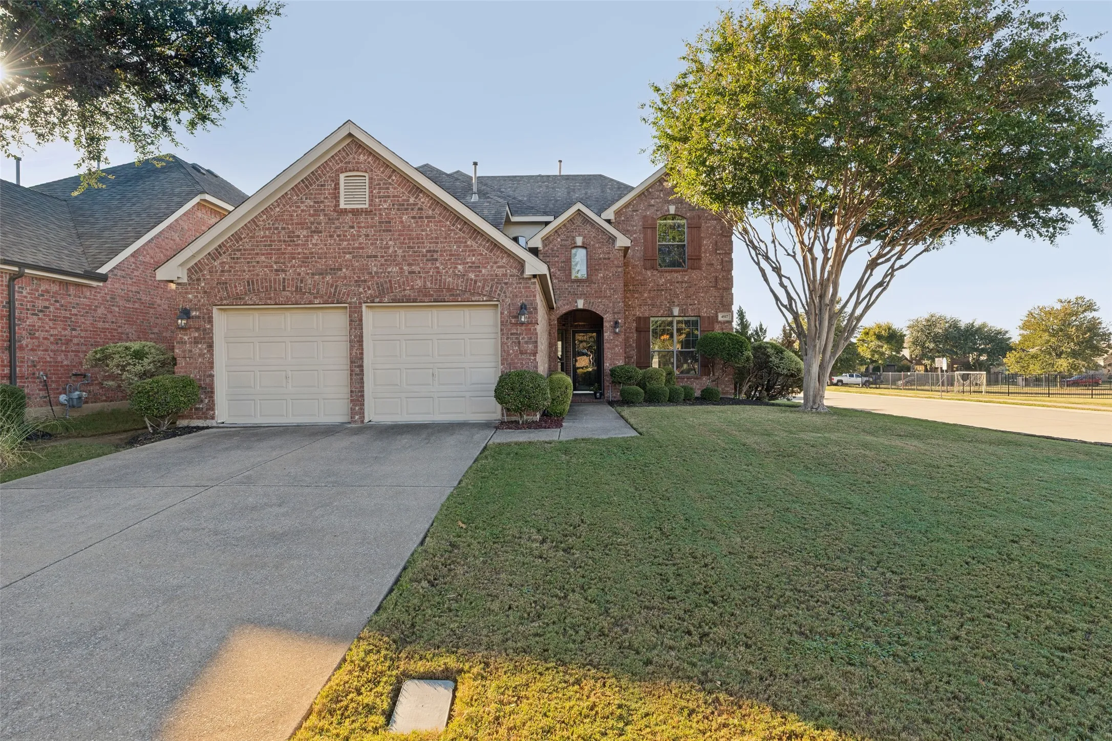Single Family Residence For Sale in Collin County , 4517 Dartford Court, Mc Kinney, Texas 75070, 4 Bedroom, 3 Bathroom, 2 Garage spaces, 2,793 Sqft, built in 2004, mls#21387973, Real Estate Agent in Mc Kinney, Homes For Sale in Collin county, Homes For Sale in Mc Kinney, Realtor in Mc Kinney Texas, Real Estate Brokerage Independent Realty Texas, Luminita Cordes Realtor