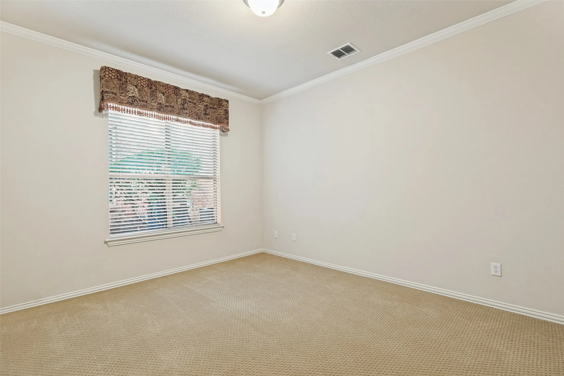 Single Family Residence For Sale in Collin County , 4517 Dartford Court, Mc Kinney, Texas 75070, 4 Bedroom, 3 Bathroom, 2 Garage spaces, 2,793 Sqft, built in 2004, mls#21387973, Real Estate Agent in Mc Kinney, Homes For Sale in Collin county, Homes For Sale in Mc Kinney, Realtor in Mc Kinney Texas, Real Estate Brokerage Independent Realty Texas, Luminita Cordes Realtor