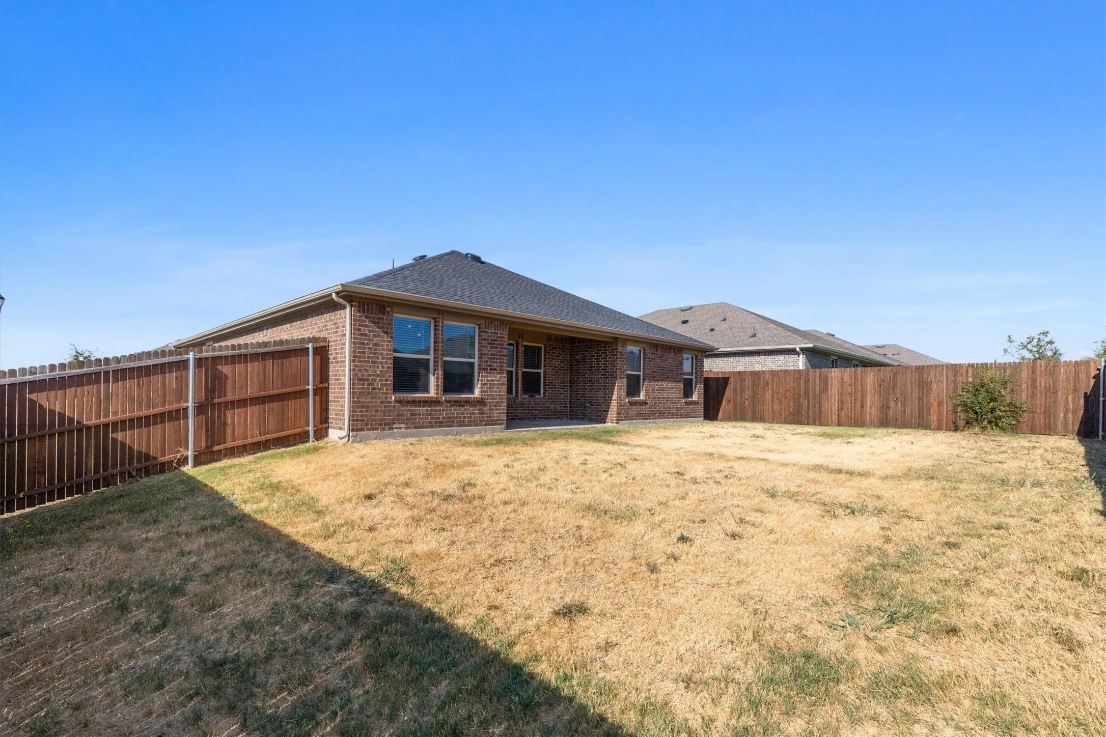 Single Family Residence For Sale in Grayson County , 2803 Jasmine Drive, Sherman, Texas 75092, 3 Bedroom, 2 Bathroom, 2 Garage spaces, 1,478 Sqft, built in 2023, mls#21374309, Real Estate Agent in Sherman, Homes For Sale in Grayson county, Homes For Sale in Sherman, Realtor in Sherman Texas, Real Estate Brokerage Independent Realty Texas, Luminita Cordes Realtor
