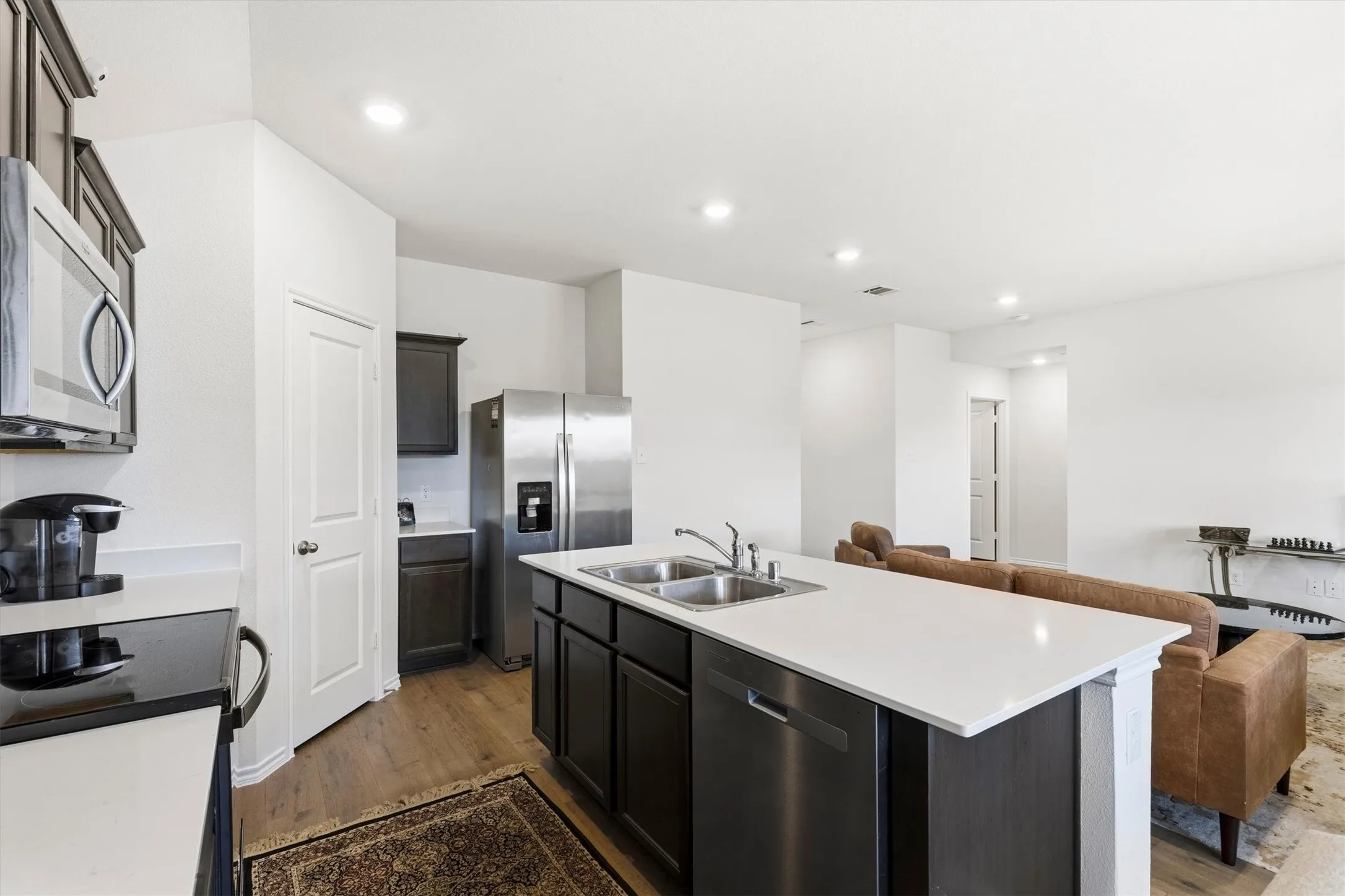 Single Family Residence For Sale in Grayson County , 2803 Jasmine Drive, Sherman, Texas 75092, 3 Bedroom, 2 Bathroom, 2 Garage spaces, 1,478 Sqft, built in 2023, mls#21374309, Real Estate Agent in Sherman, Homes For Sale in Grayson county, Homes For Sale in Sherman, Realtor in Sherman Texas, Real Estate Brokerage Independent Realty Texas, Luminita Cordes Realtor