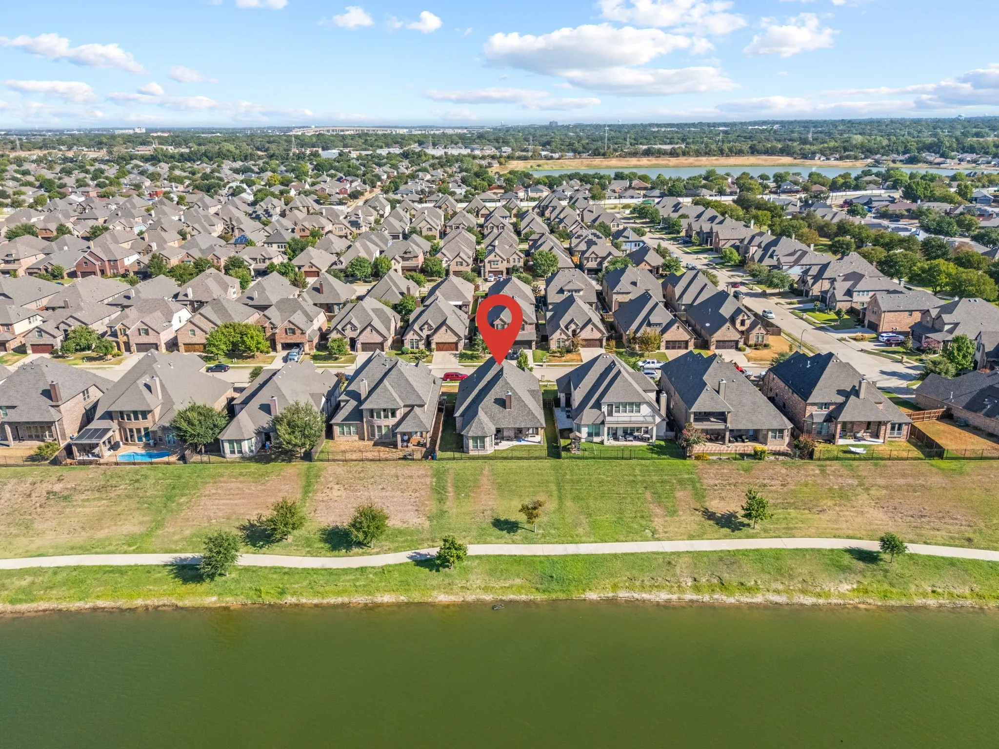 Single Family Residence For Sale in Tarrant County , 8416 Sandhill Crane Drive, Fort Worth, Texas 76118, 4 Bedroom, 3 Bathroom, 2 Garage spaces, 2,447 Sqft, built in 2013, mls#21387944, Real Estate Agent in Fort Worth, Homes For Sale in Tarrant county, Homes For Sale in Fort Worth, Realtor in Fort Worth Texas, Real Estate Brokerage Independent Realty Texas, Luminita Cordes Realtor