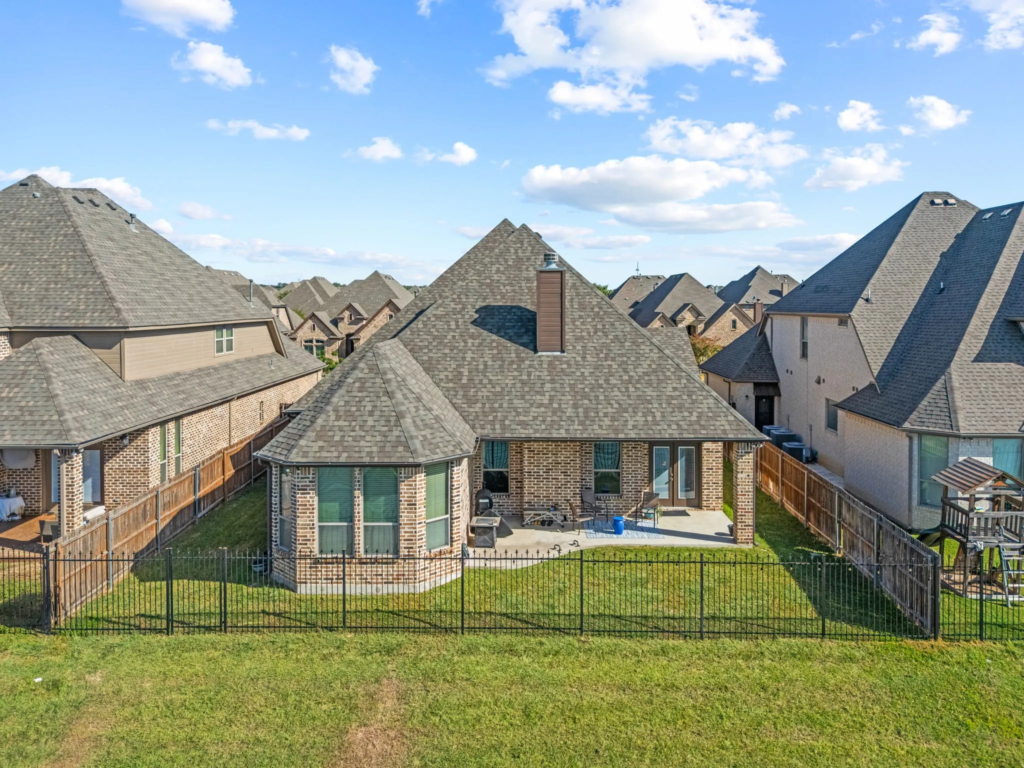 Single Family Residence For Sale in Tarrant County , 8416 Sandhill Crane Drive, Fort Worth, Texas 76118, 4 Bedroom, 3 Bathroom, 2 Garage spaces, 2,447 Sqft, built in 2013, mls#21387944, Real Estate Agent in Fort Worth, Homes For Sale in Tarrant county, Homes For Sale in Fort Worth, Realtor in Fort Worth Texas, Real Estate Brokerage Independent Realty Texas, Luminita Cordes Realtor