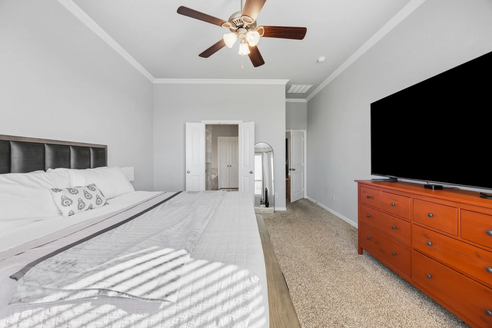 Single Family Residence For Sale in Tarrant County , 8416 Sandhill Crane Drive, Fort Worth, Texas 76118, 4 Bedroom, 3 Bathroom, 2 Garage spaces, 2,447 Sqft, built in 2013, mls#21387944, Real Estate Agent in Fort Worth, Homes For Sale in Tarrant county, Homes For Sale in Fort Worth, Realtor in Fort Worth Texas, Real Estate Brokerage Independent Realty Texas, Luminita Cordes Realtor