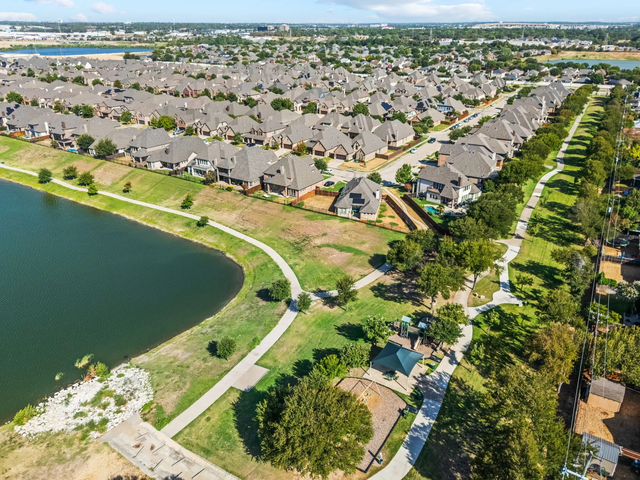 Single Family Residence For Sale in Tarrant County , 8416 Sandhill Crane Drive, Fort Worth, Texas 76118, 4 Bedroom, 3 Bathroom, 2 Garage spaces, 2,447 Sqft, built in 2013, mls#21387944, Real Estate Agent in Fort Worth, Homes For Sale in Tarrant county, Homes For Sale in Fort Worth, Realtor in Fort Worth Texas, Real Estate Brokerage Independent Realty Texas, Luminita Cordes Realtor