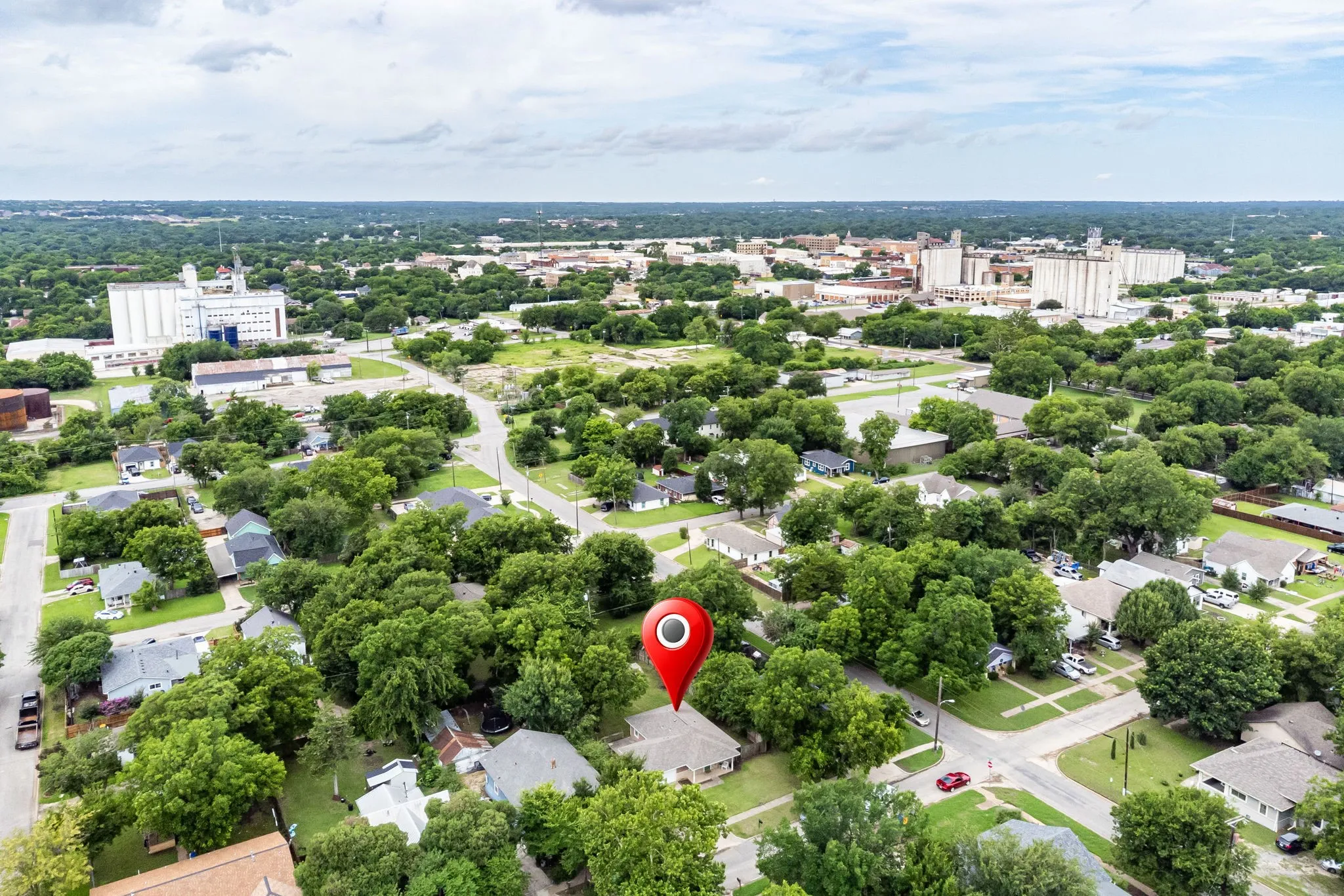 Single Family Residence For Rent in Grayson County , 604 S Maxey Street, Sherman, Texas 75090, 3 Bedroom, 2 Bathroom, 1 Garage spaces, 1,056 Sqft, built in 2007, mls#21387979, Real Estate Agent in Sherman, Homes For Rent in Grayson county, Homes For Rent in Sherman, Realtor in Sherman Texas, Real Estate Brokerage Independent Realty Texas, Luminita Cordes Realtor