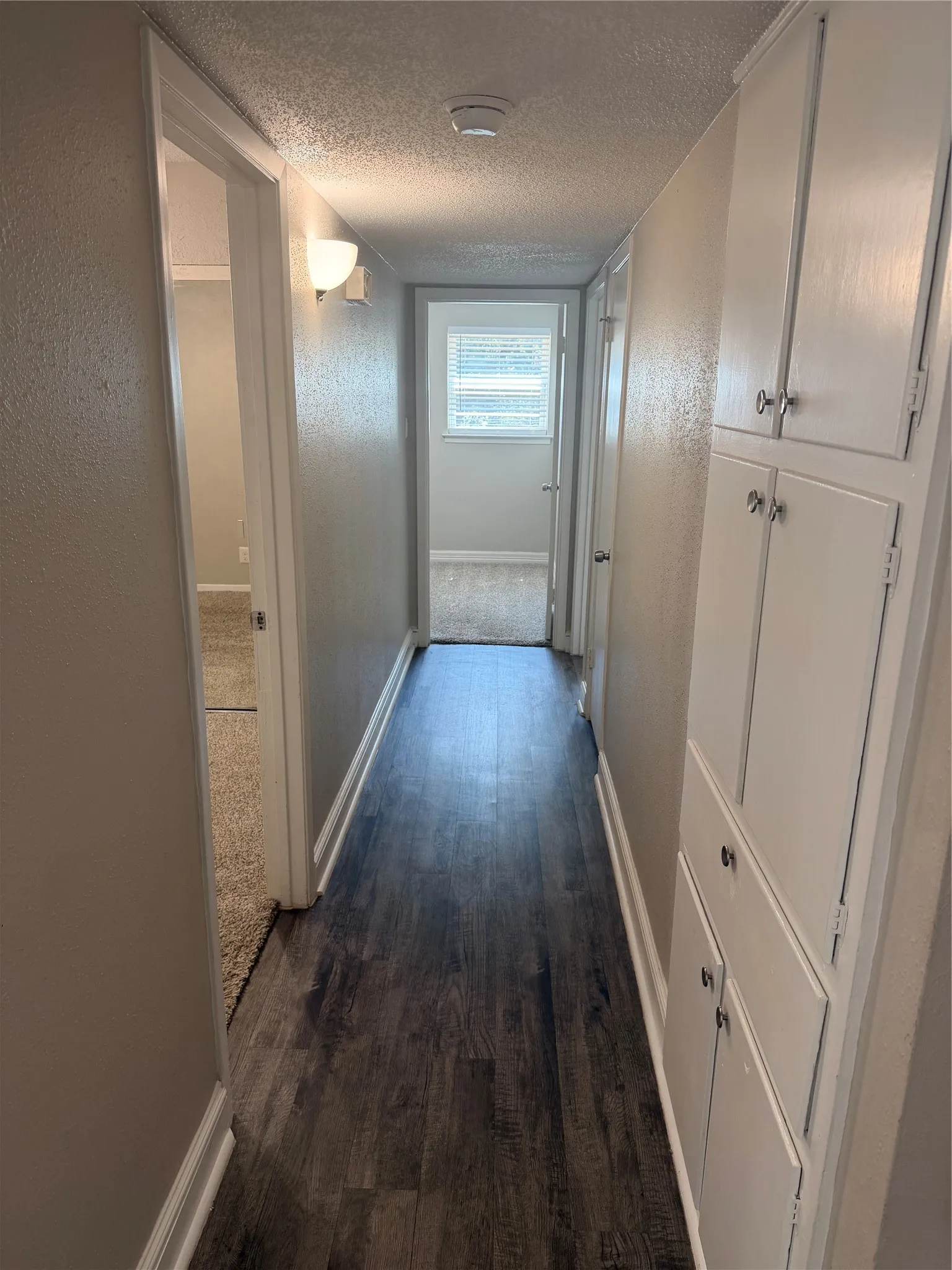 Single Family Residence For Sale in Tarrant County , 725 Willow Street, Hurst, Texas 76053, 4 Bedroom, 2 Bathroom, 2 Garage spaces, 1,423 Sqft, built in 1963, mls#21387937, Real Estate Agent in Hurst, Homes For Sale in Tarrant county, Homes For Sale in Hurst, Realtor in Hurst Texas, Real Estate Brokerage Independent Realty Texas, Luminita Cordes Realtor