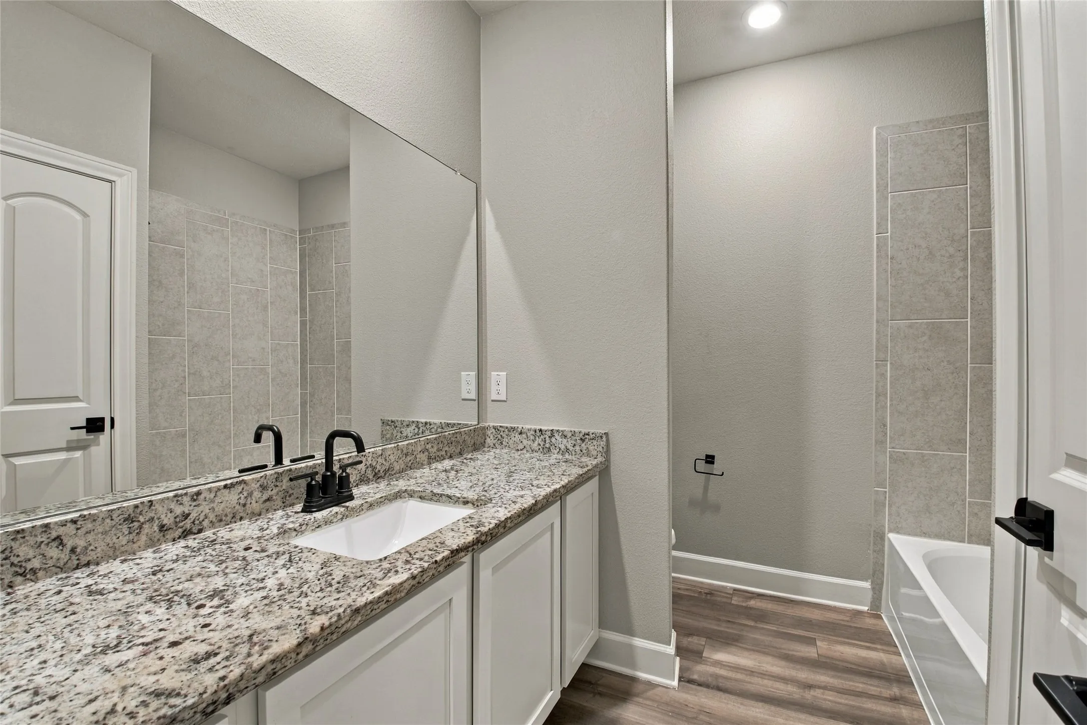 Single Family Residence For Rent in Collin County , 2025 Dakota Drive, Anna, Texas 75409, 4 Bedroom, 2 Bathroom, 2 Garage spaces, 1,811 Sqft, built in 2023, mls#21387971, Real Estate Agent in Anna, Homes For Rent in Collin county, Homes For Rent in Anna, Realtor in Anna Texas, Real Estate Brokerage Independent Realty Texas, Luminita Cordes Realtor