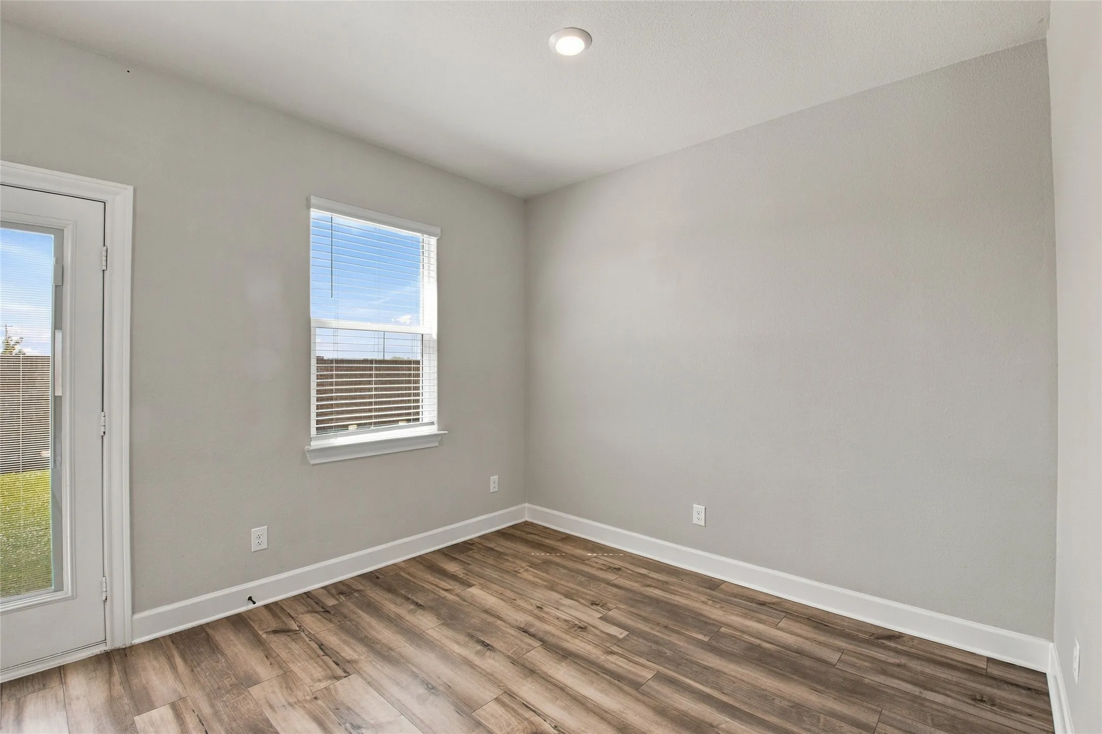 Single Family Residence For Rent in Collin County , 2025 Dakota Drive, Anna, Texas 75409, 4 Bedroom, 2 Bathroom, 2 Garage spaces, 1,811 Sqft, built in 2023, mls#21387971, Real Estate Agent in Anna, Homes For Rent in Collin county, Homes For Rent in Anna, Realtor in Anna Texas, Real Estate Brokerage Independent Realty Texas, Luminita Cordes Realtor