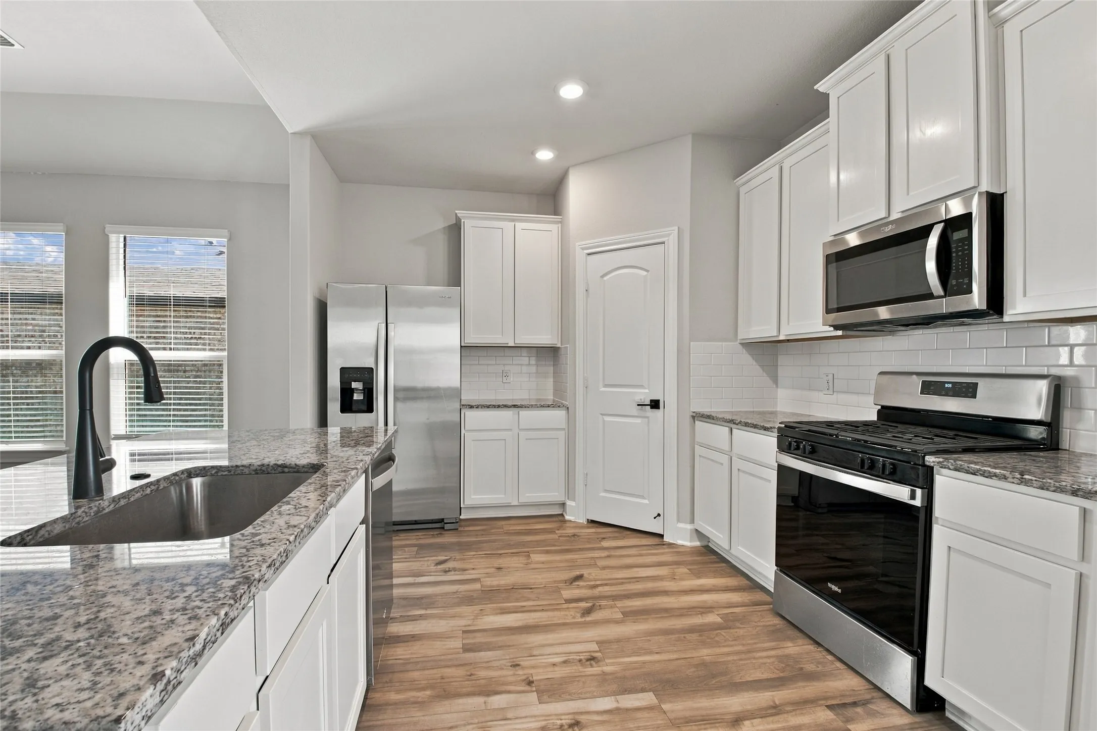 Single Family Residence For Rent in Collin County , 2025 Dakota Drive, Anna, Texas 75409, 4 Bedroom, 2 Bathroom, 2 Garage spaces, 1,811 Sqft, built in 2023, mls#21387971, Real Estate Agent in Anna, Homes For Rent in Collin county, Homes For Rent in Anna, Realtor in Anna Texas, Real Estate Brokerage Independent Realty Texas, Luminita Cordes Realtor