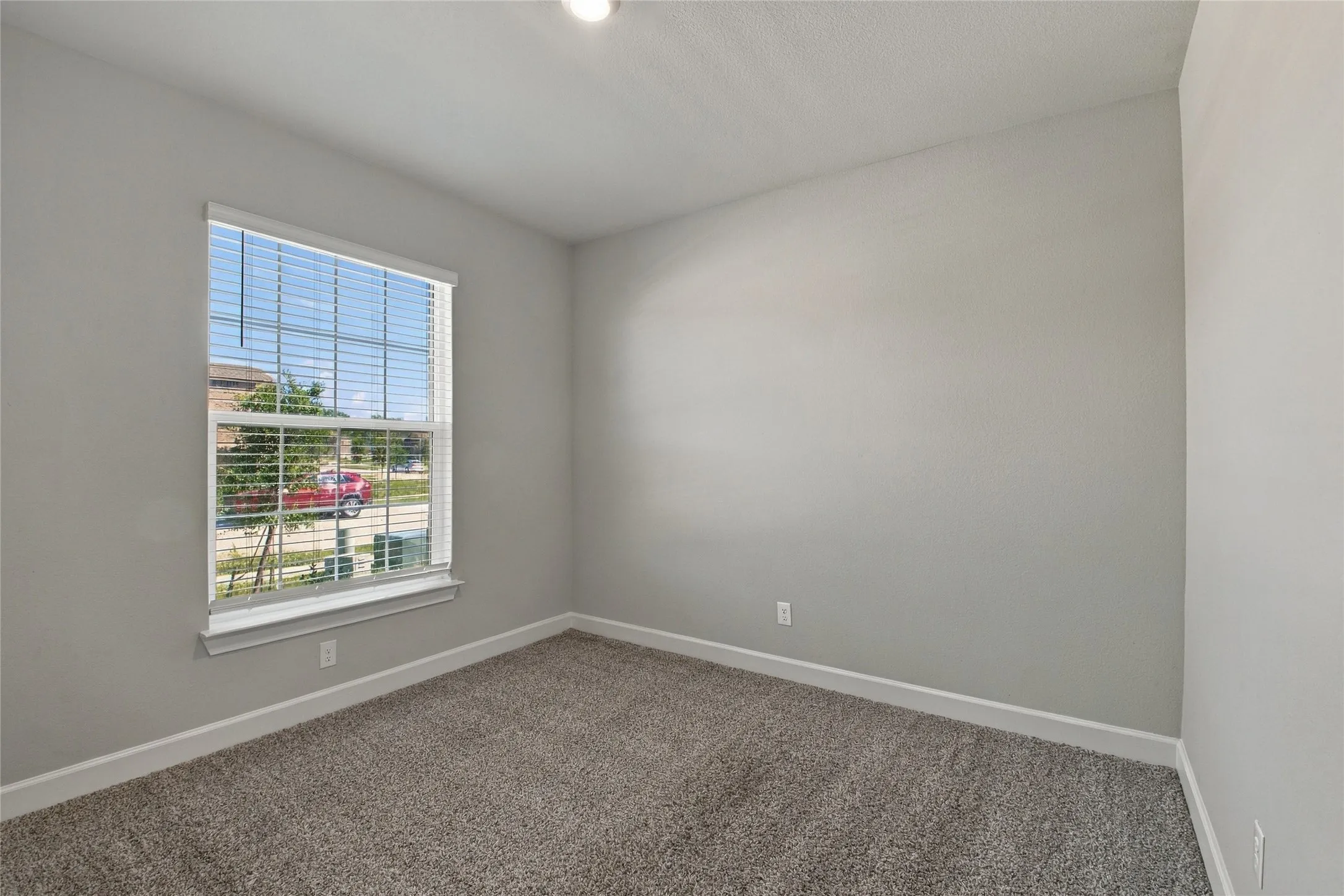 Single Family Residence For Rent in Collin County , 2025 Dakota Drive, Anna, Texas 75409, 4 Bedroom, 2 Bathroom, 2 Garage spaces, 1,811 Sqft, built in 2023, mls#21387971, Real Estate Agent in Anna, Homes For Rent in Collin county, Homes For Rent in Anna, Realtor in Anna Texas, Real Estate Brokerage Independent Realty Texas, Luminita Cordes Realtor
