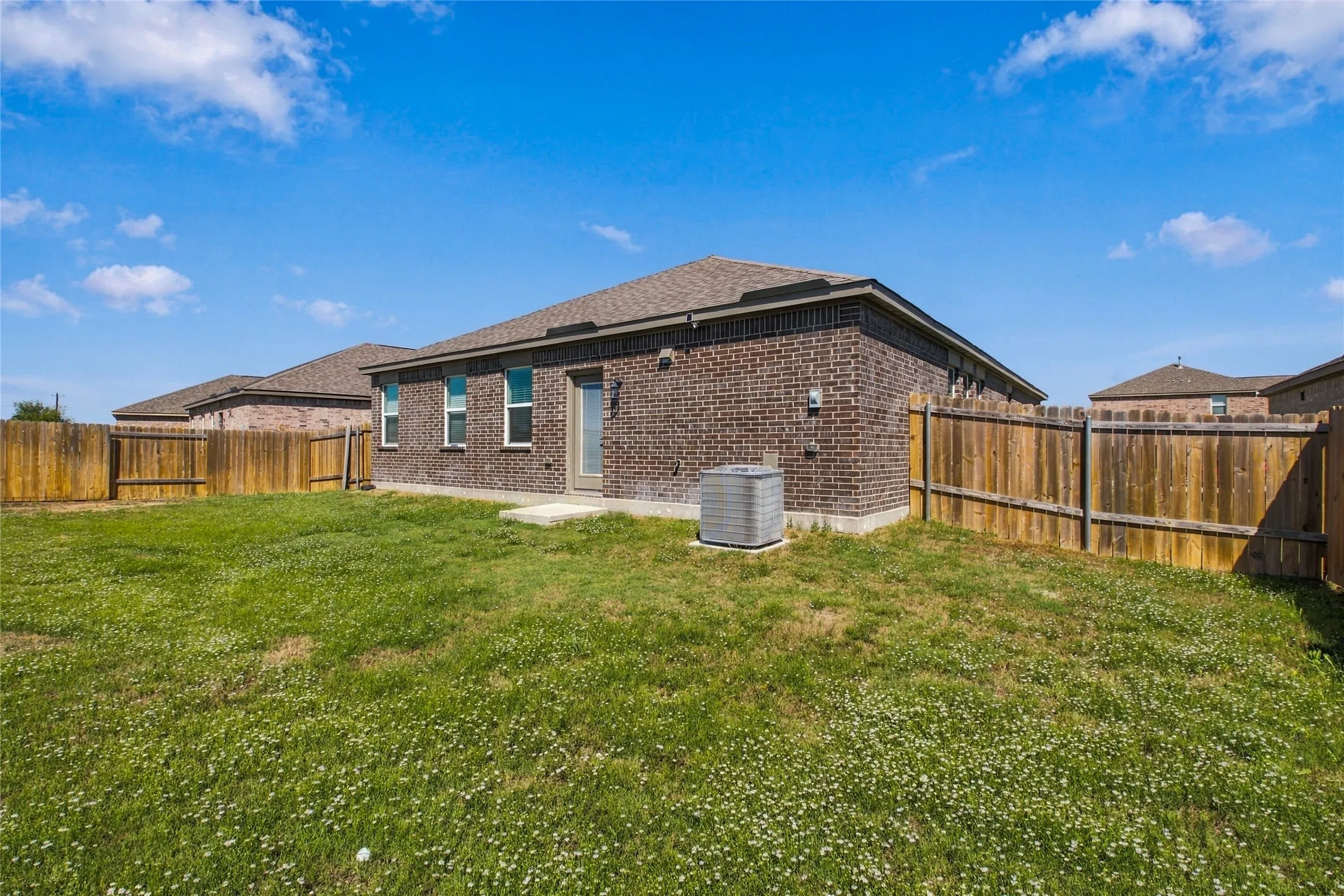 Single Family Residence For Rent in Collin County , 2025 Dakota Drive, Anna, Texas 75409, 4 Bedroom, 2 Bathroom, 2 Garage spaces, 1,811 Sqft, built in 2023, mls#21387971, Real Estate Agent in Anna, Homes For Rent in Collin county, Homes For Rent in Anna, Realtor in Anna Texas, Real Estate Brokerage Independent Realty Texas, Luminita Cordes Realtor