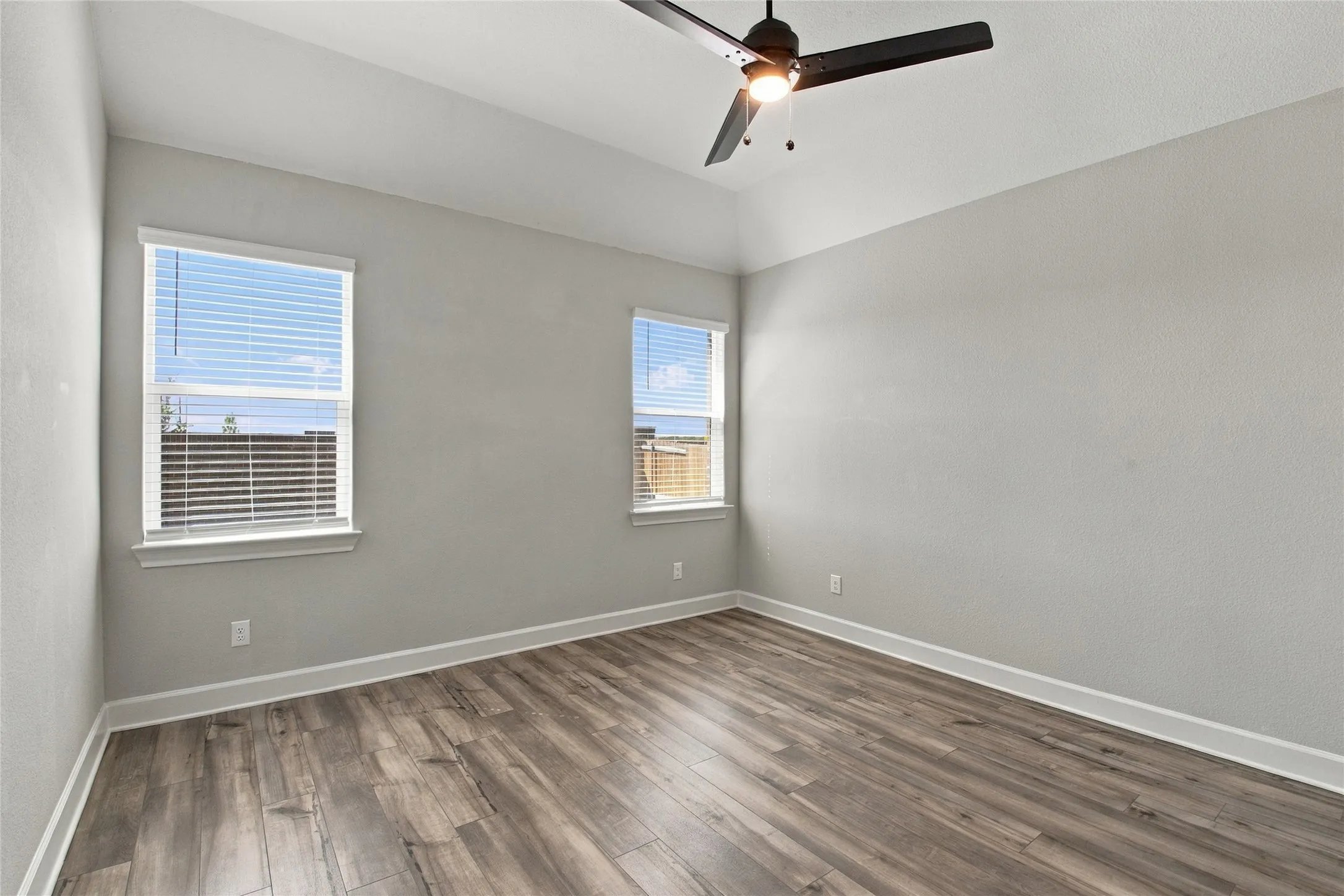 Single Family Residence For Rent in Collin County , 2025 Dakota Drive, Anna, Texas 75409, 4 Bedroom, 2 Bathroom, 2 Garage spaces, 1,811 Sqft, built in 2023, mls#21387971, Real Estate Agent in Anna, Homes For Rent in Collin county, Homes For Rent in Anna, Realtor in Anna Texas, Real Estate Brokerage Independent Realty Texas, Luminita Cordes Realtor
