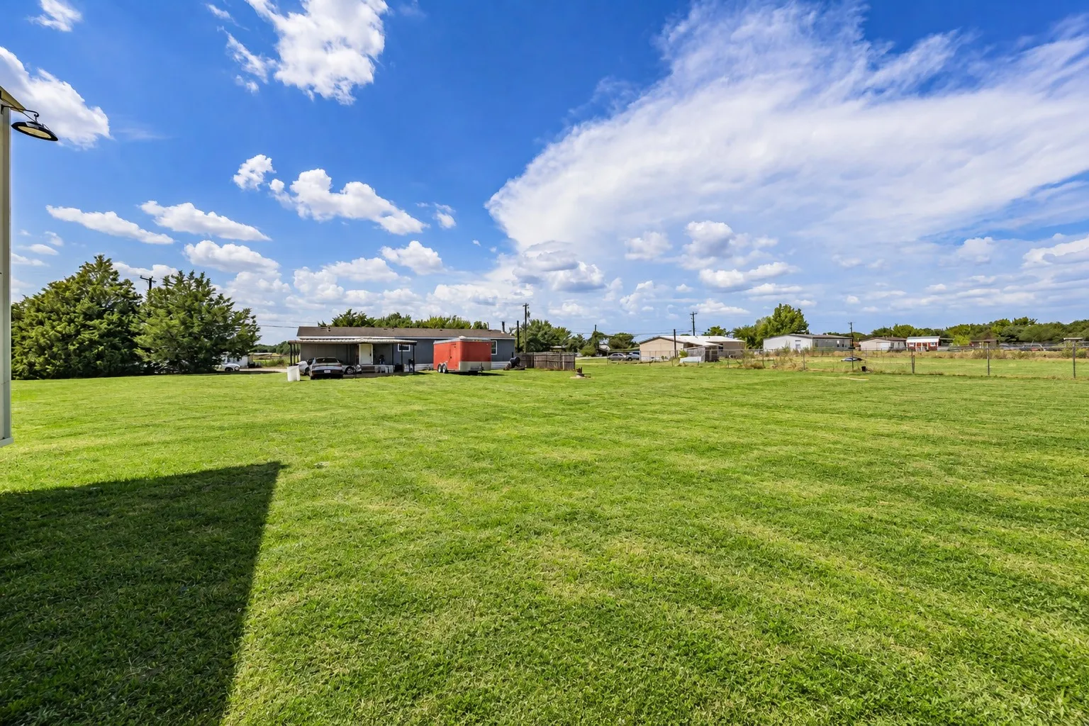 Manufactured Home For Sale in Wise County , 208 Rhett Court, Aurora, Texas 76078, 3 Bedroom, 2 Bathroom, Garage spaces, 1,792 Sqft, built in 1998, mls#21367616, Real Estate Agent in Aurora, Homes For Sale in Wise county, Homes For Sale in Aurora, Realtor in Aurora Texas, Real Estate Brokerage Independent Realty Texas, Luminita Cordes Realtor
