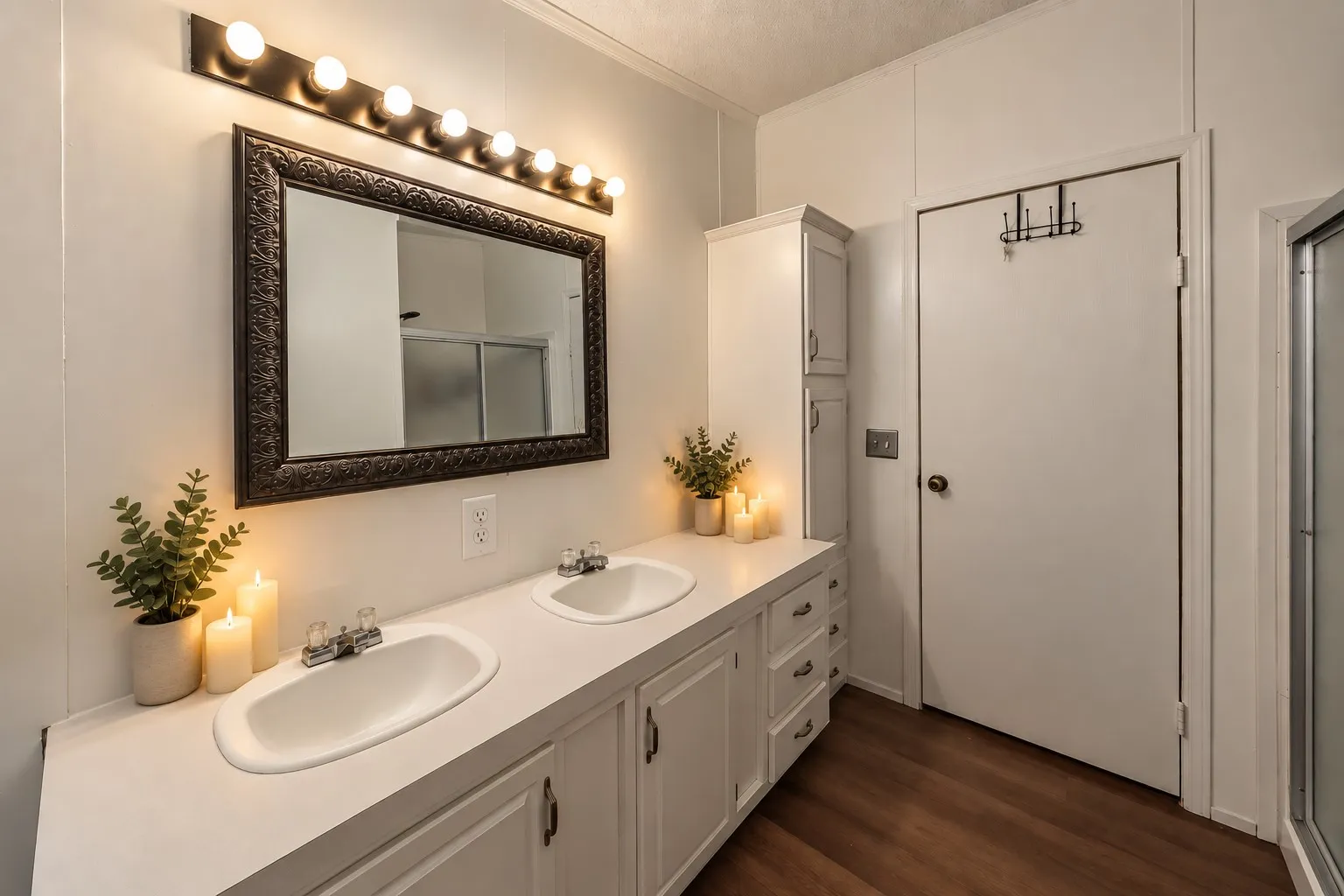 Manufactured Home For Sale in Wise County , 208 Rhett Court, Aurora, Texas 76078, 3 Bedroom, 2 Bathroom, Garage spaces, 1,792 Sqft, built in 1998, mls#21367616, Real Estate Agent in Aurora, Homes For Sale in Wise county, Homes For Sale in Aurora, Realtor in Aurora Texas, Real Estate Brokerage Independent Realty Texas, Luminita Cordes Realtor