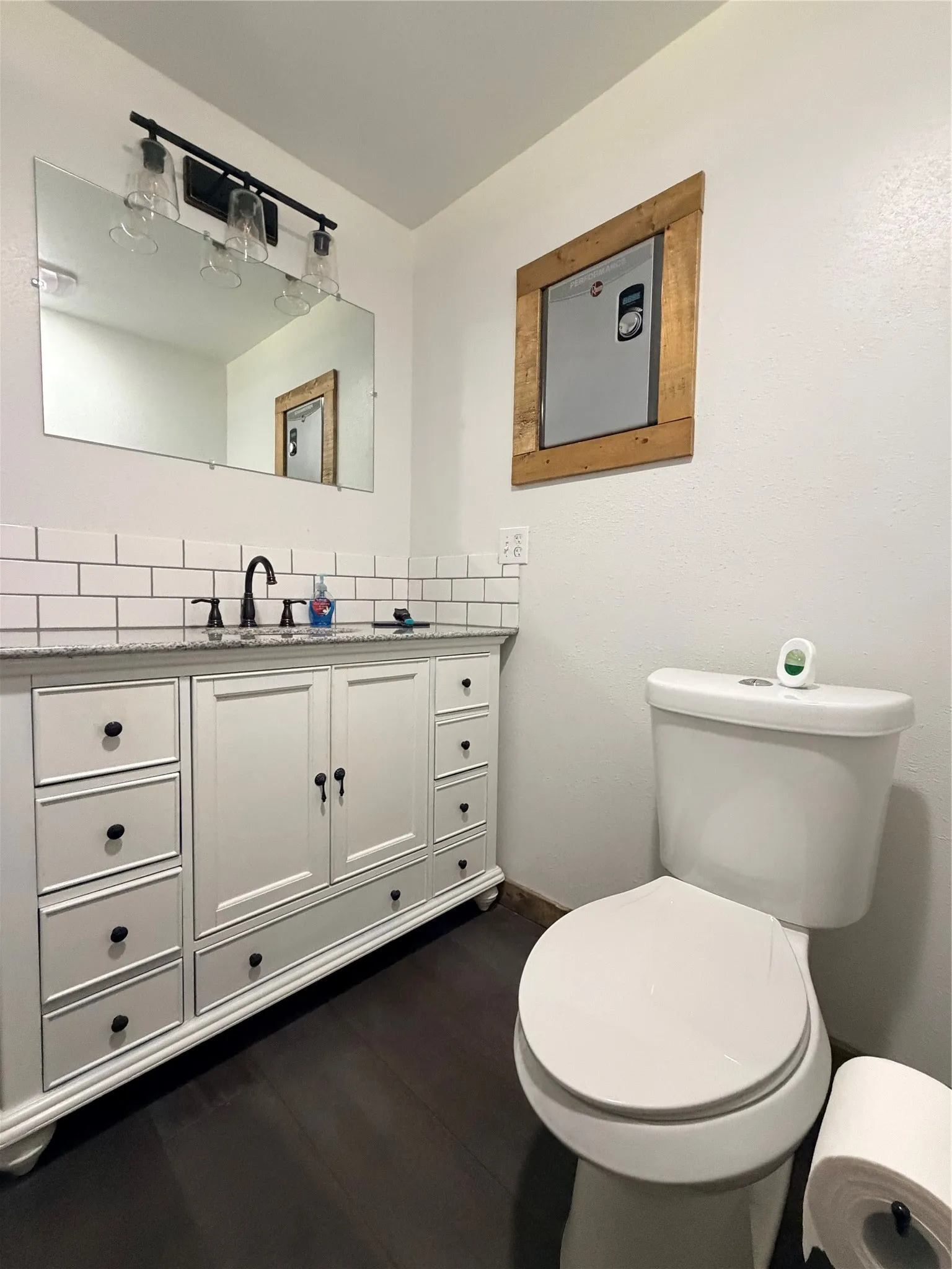 Single Family Residence For Sale in Hill County , 132 Hcr 1320 N, Hillsboro, Texas 76645, 1 Bedroom, 1 Bathroom, Garage spaces, 640 Sqft, built in 2019, mls#21385258, Real Estate Agent in Hillsboro, Homes For Sale in Hill county, Homes For Sale in Hillsboro, Realtor in Hillsboro Texas, Real Estate Brokerage Independent Realty Texas, Luminita Cordes Realtor