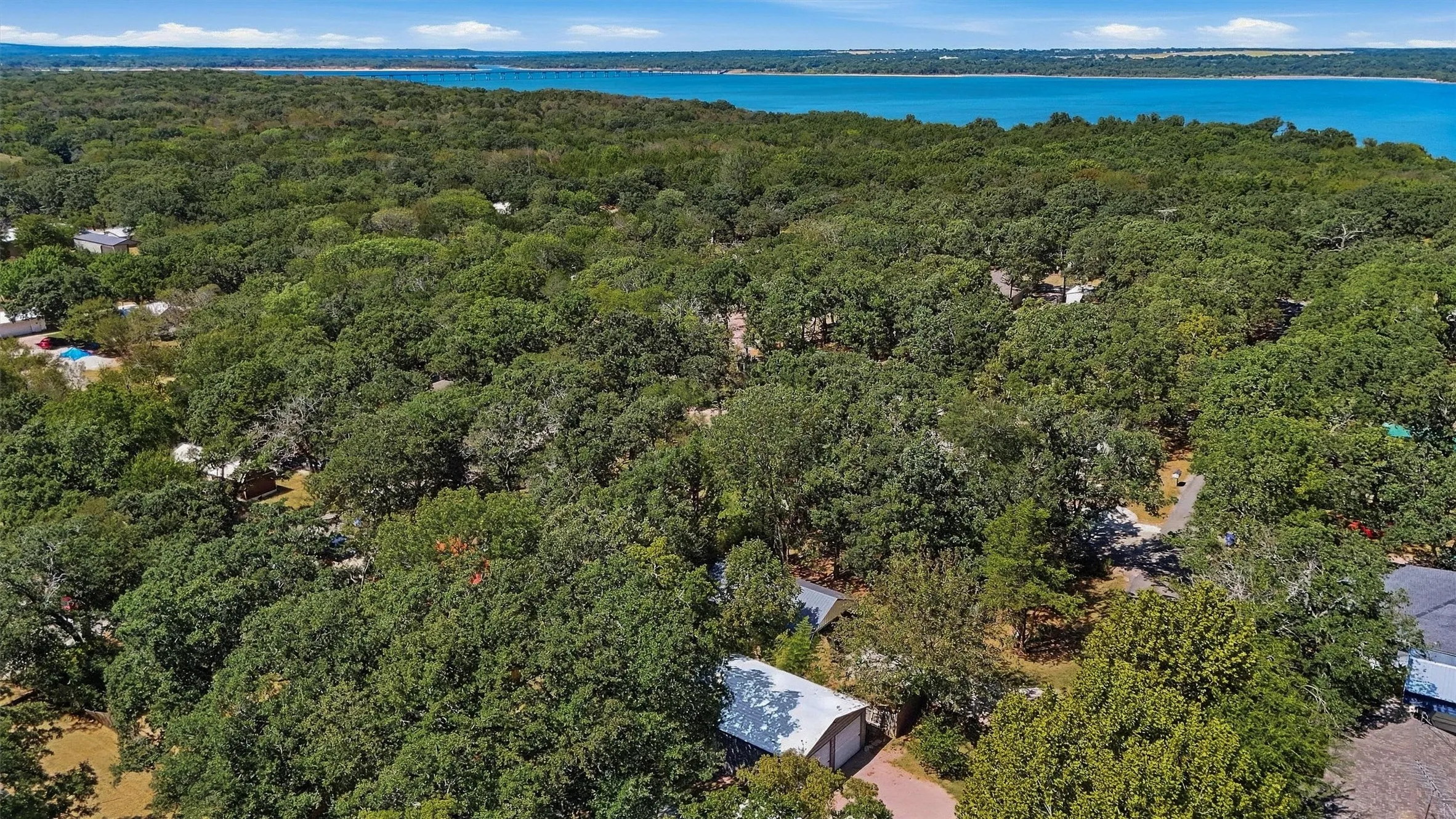 Single Family Residence For Sale in Grayson County , 85 Scalock Drive, Gordonville, Texas 76245, 4 Bedroom, 2 Bathroom, 2 Garage spaces, 1,581 Sqft, built in 1999, mls#21387311, Real Estate Agent in Gordonville, Homes For Sale in Grayson county, Homes For Sale in Gordonville, Realtor in Gordonville Texas, Real Estate Brokerage Independent Realty Texas, Luminita Cordes Realtor
