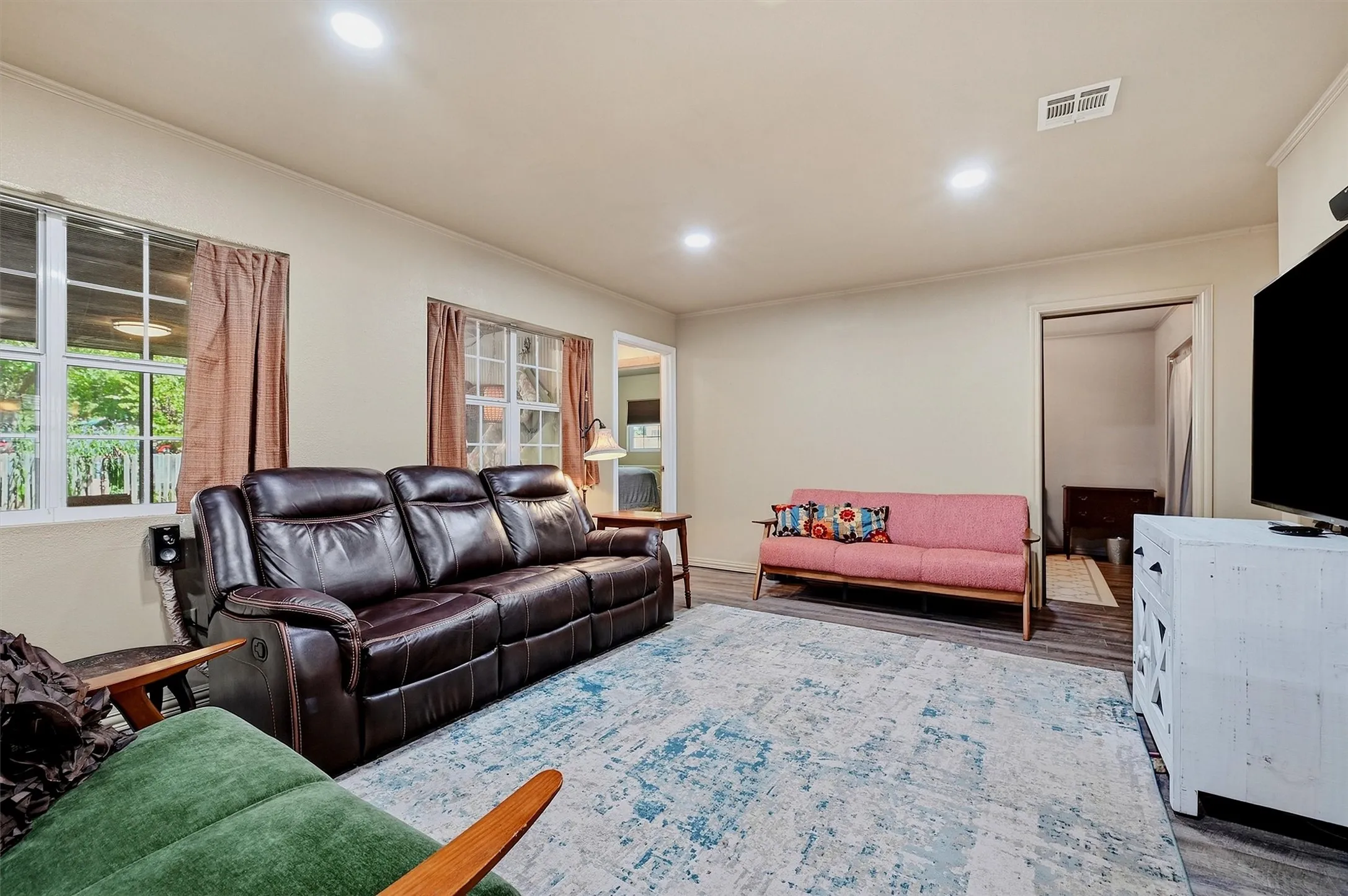 Single Family Residence For Sale in Grayson County , 85 Scalock Drive, Gordonville, Texas 76245, 4 Bedroom, 2 Bathroom, 2 Garage spaces, 1,581 Sqft, built in 1999, mls#21387311, Real Estate Agent in Gordonville, Homes For Sale in Grayson county, Homes For Sale in Gordonville, Realtor in Gordonville Texas, Real Estate Brokerage Independent Realty Texas, Luminita Cordes Realtor