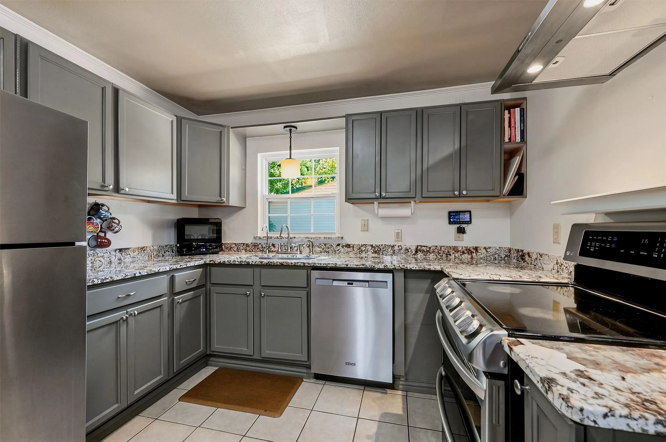 Single Family Residence For Sale in Grayson County , 85 Scalock Drive, Gordonville, Texas 76245, 4 Bedroom, 2 Bathroom, 2 Garage spaces, 1,581 Sqft, built in 1999, mls#21387311, Real Estate Agent in Gordonville, Homes For Sale in Grayson county, Homes For Sale in Gordonville, Realtor in Gordonville Texas, Real Estate Brokerage Independent Realty Texas, Luminita Cordes Realtor