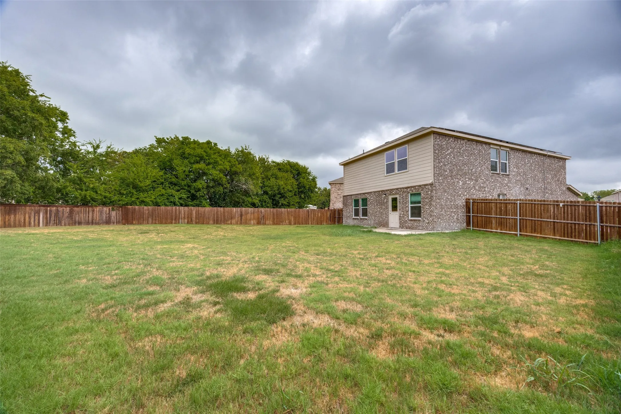 Single Family Residence For Rent in Grayson County , 400 Alton Street, Van Alstyne, Texas 75495, 3 Bedroom, 3 Bathroom, 2 Garage spaces, 2,044 Sqft, built in 2022, mls#21387801, Real Estate Agent in Van Alstyne, Homes For Rent in Grayson county, Homes For Rent in Van Alstyne, Realtor in Van Alstyne Texas, Real Estate Brokerage Independent Realty Texas, Luminita Cordes Realtor