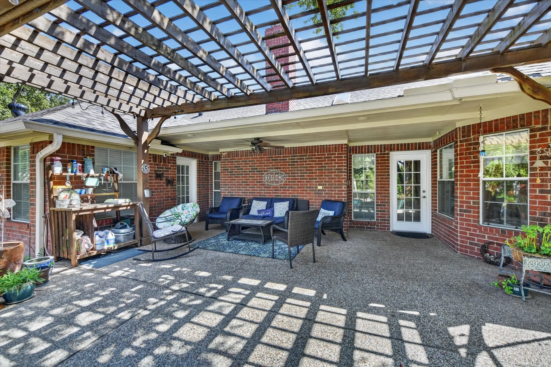 Single Family Residence For Sale in Parker County , 224 Rob Lane, Hudson Oaks, Texas 76087, 4 Bedroom, 5 Bathroom, 2 Garage spaces, 3,183 Sqft, built in 1992, mls#21372972, Real Estate Agent in Hudson Oaks, Homes For Sale in Parker county, Homes For Sale in Hudson Oaks, Realtor in Hudson Oaks Texas, Real Estate Brokerage Independent Realty Texas, Luminita Cordes Realtor