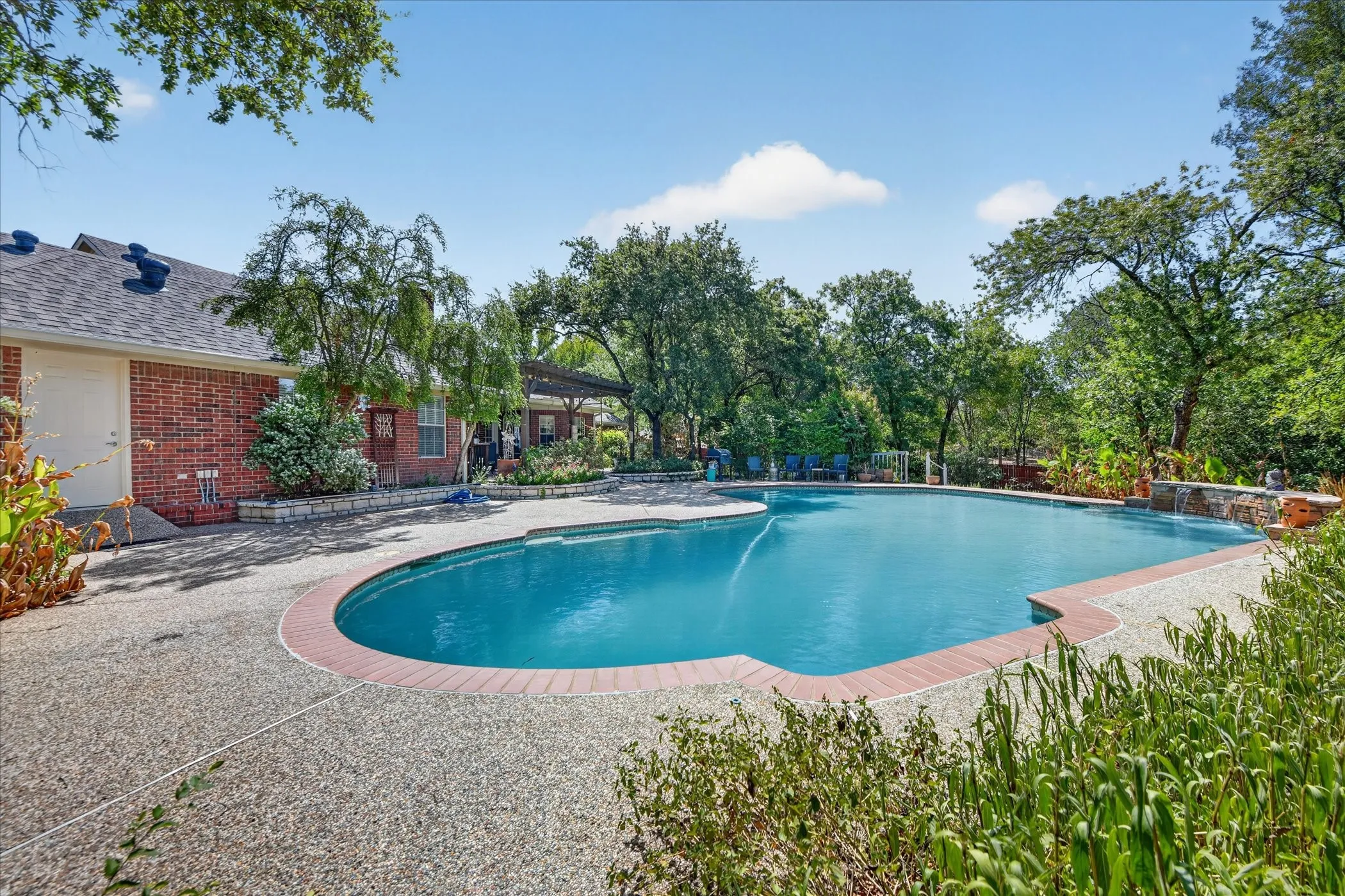 Single Family Residence For Sale in Parker County , 224 Rob Lane, Hudson Oaks, Texas 76087, 4 Bedroom, 5 Bathroom, 2 Garage spaces, 3,183 Sqft, built in 1992, mls#21372972, Real Estate Agent in Hudson Oaks, Homes For Sale in Parker county, Homes For Sale in Hudson Oaks, Realtor in Hudson Oaks Texas, Real Estate Brokerage Independent Realty Texas, Luminita Cordes Realtor