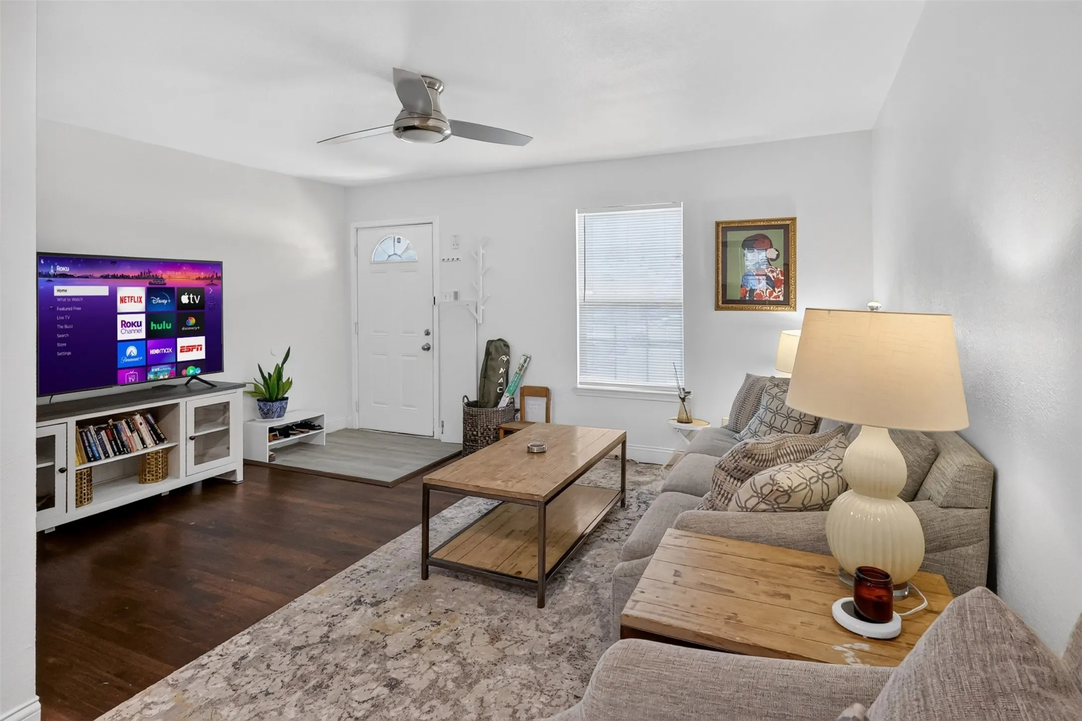 Single Family Residence For Sale in Tarrant County , 3821 Winfield Avenue, Fort Worth, Texas 76109, 3 Bedroom, 2 Bathroom, Garage spaces, 1,408 Sqft, built in 1948, mls#21388002, Real Estate Agent in Fort Worth, Homes For Sale in Tarrant county, Homes For Sale in Fort Worth, Realtor in Fort Worth Texas, Real Estate Brokerage Independent Realty Texas, Luminita Cordes Realtor
