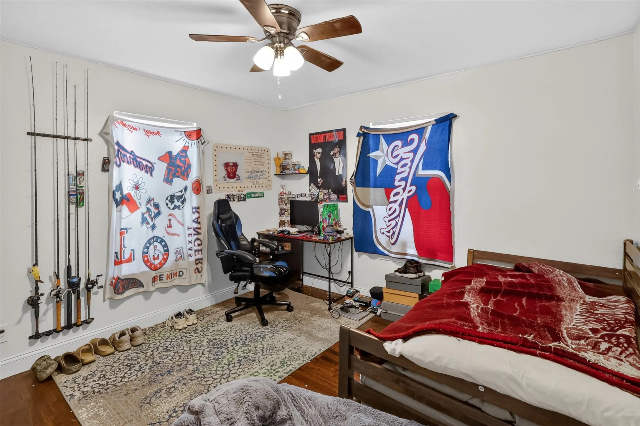 Single Family Residence For Sale in Tarrant County , 3821 Winfield Avenue, Fort Worth, Texas 76109, 3 Bedroom, 2 Bathroom, Garage spaces, 1,408 Sqft, built in 1948, mls#21388002, Real Estate Agent in Fort Worth, Homes For Sale in Tarrant county, Homes For Sale in Fort Worth, Realtor in Fort Worth Texas, Real Estate Brokerage Independent Realty Texas, Luminita Cordes Realtor