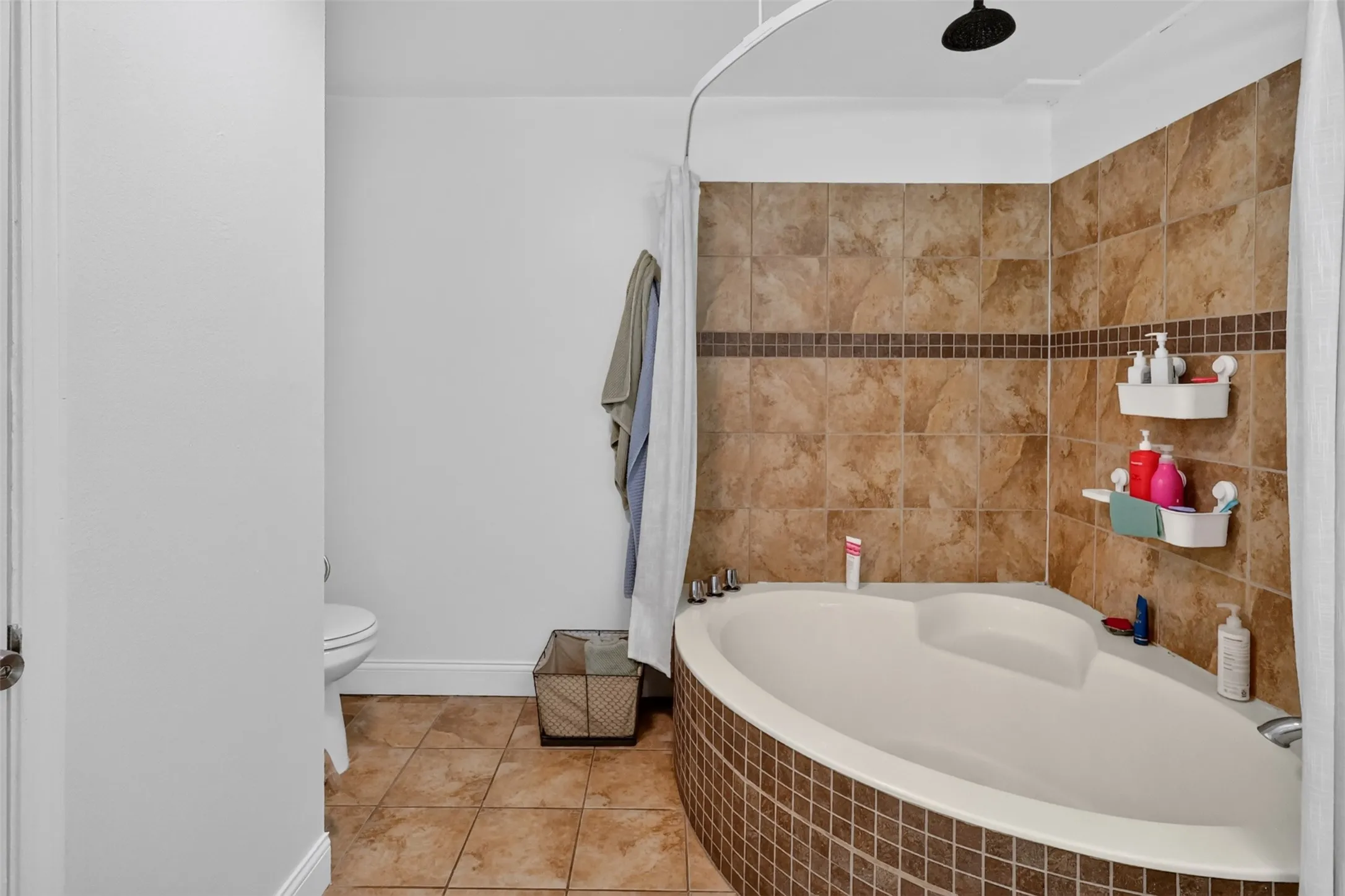 Single Family Residence For Sale in Tarrant County , 3821 Winfield Avenue, Fort Worth, Texas 76109, 3 Bedroom, 2 Bathroom, Garage spaces, 1,408 Sqft, built in 1948, mls#21388002, Real Estate Agent in Fort Worth, Homes For Sale in Tarrant county, Homes For Sale in Fort Worth, Realtor in Fort Worth Texas, Real Estate Brokerage Independent Realty Texas, Luminita Cordes Realtor
