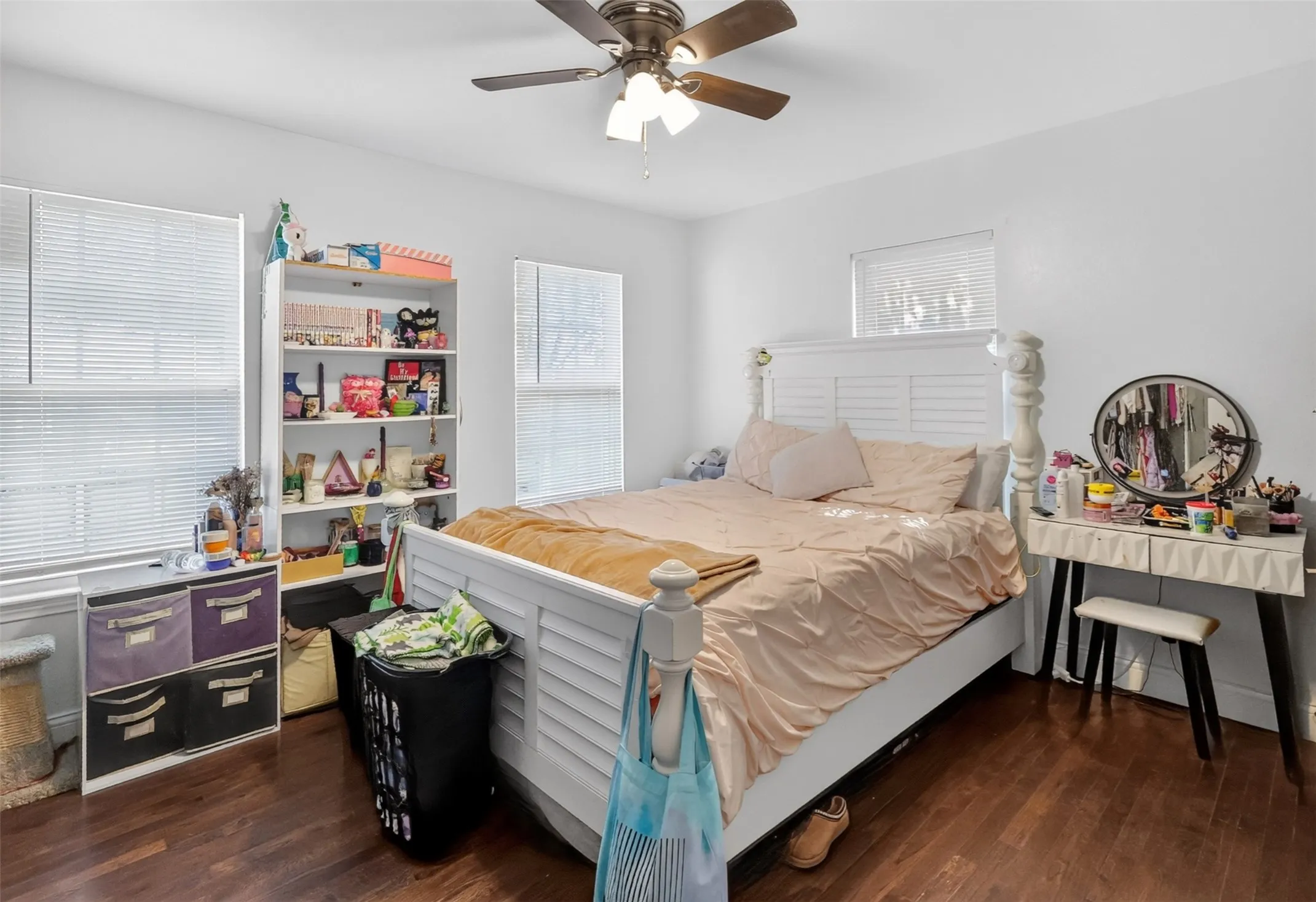 Single Family Residence For Sale in Tarrant County , 3821 Winfield Avenue, Fort Worth, Texas 76109, 3 Bedroom, 2 Bathroom, Garage spaces, 1,408 Sqft, built in 1948, mls#21388002, Real Estate Agent in Fort Worth, Homes For Sale in Tarrant county, Homes For Sale in Fort Worth, Realtor in Fort Worth Texas, Real Estate Brokerage Independent Realty Texas, Luminita Cordes Realtor