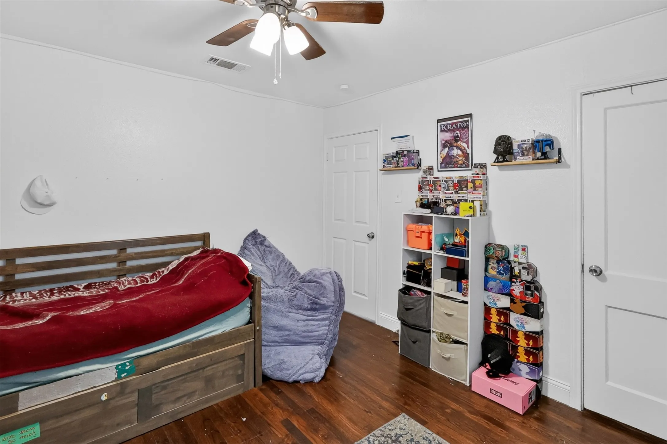 Single Family Residence For Sale in Tarrant County , 3821 Winfield Avenue, Fort Worth, Texas 76109, 3 Bedroom, 2 Bathroom, Garage spaces, 1,408 Sqft, built in 1948, mls#21388002, Real Estate Agent in Fort Worth, Homes For Sale in Tarrant county, Homes For Sale in Fort Worth, Realtor in Fort Worth Texas, Real Estate Brokerage Independent Realty Texas, Luminita Cordes Realtor