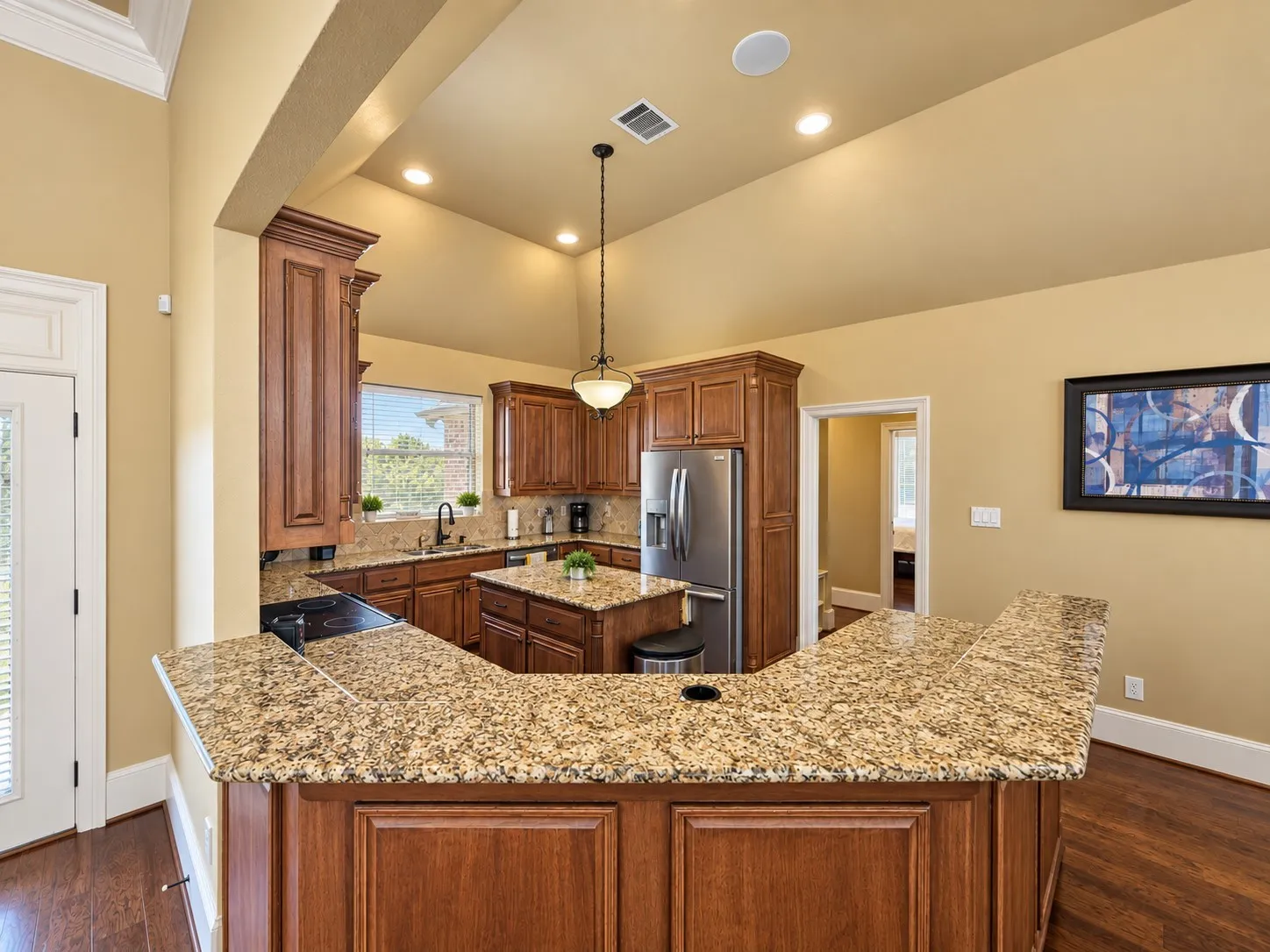 Single Family Residence For Sale in Grayson County , 3707 Heatherwood Lane, Sherman, Texas 75090, 3 Bedroom, 3 Bathroom, 2 Garage spaces, 2,547 Sqft, built in 2006, mls#21385990, Real Estate Agent in Sherman, Homes For Sale in Grayson county, Homes For Sale in Sherman, Realtor in Sherman Texas, Real Estate Brokerage Independent Realty Texas, Luminita Cordes Realtor