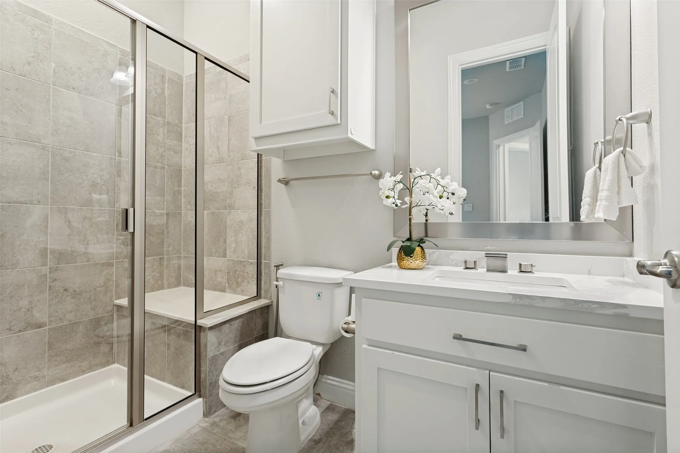 Single Family Residence For Sale in Collin County , 13500 Ponder Lane, Frisco, Texas 75035, 6 Bedroom, 6 Bathroom, 3 Garage spaces, 4,621 Sqft, built in 2018, mls#21385812, Real Estate Agent in Frisco, Homes For Sale in Collin county, Homes For Sale in Frisco, Realtor in Frisco Texas, Real Estate Brokerage Independent Realty Texas, Luminita Cordes Realtor