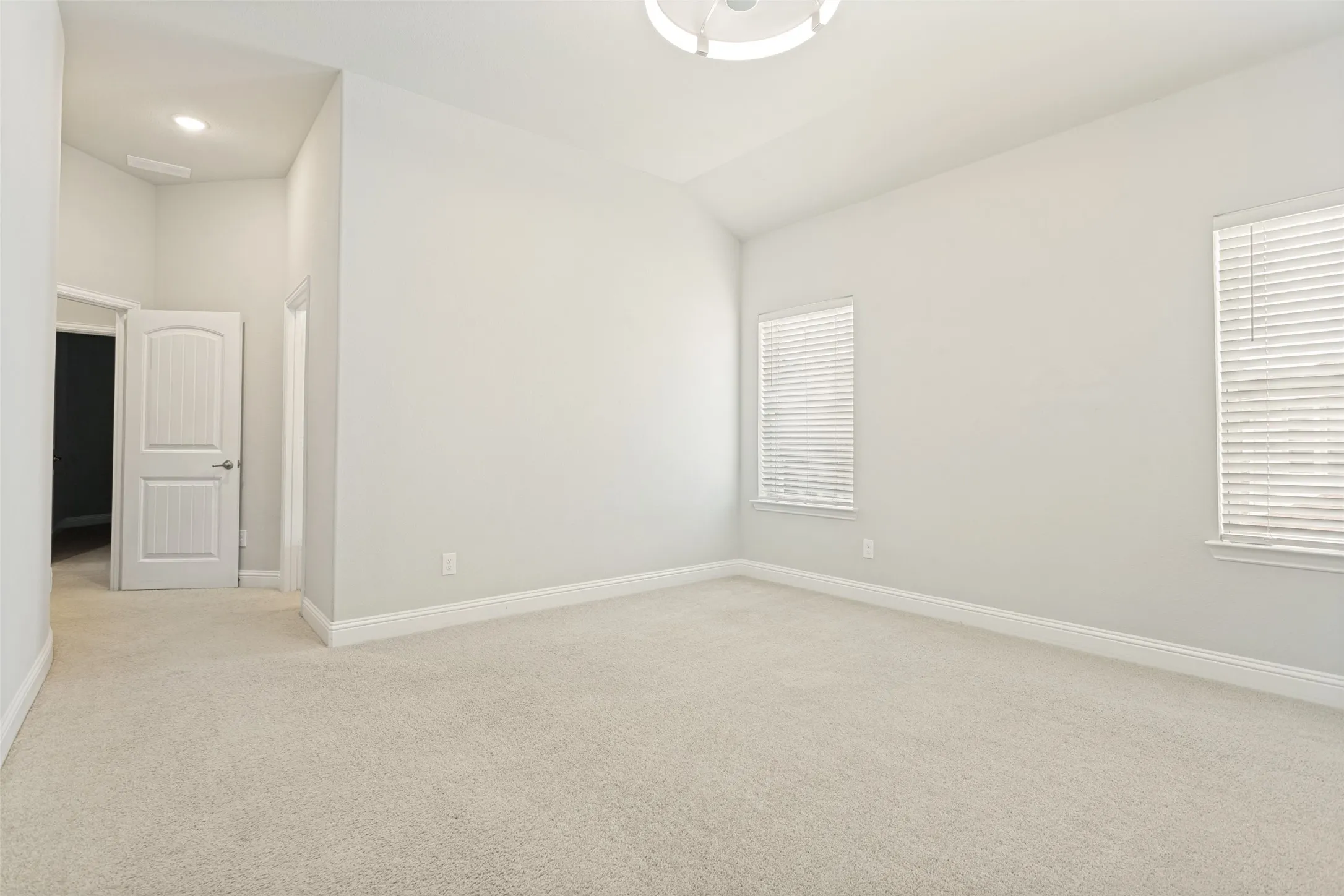 Single Family Residence For Sale in Collin County , 13500 Ponder Lane, Frisco, Texas 75035, 6 Bedroom, 6 Bathroom, 3 Garage spaces, 4,621 Sqft, built in 2018, mls#21385812, Real Estate Agent in Frisco, Homes For Sale in Collin county, Homes For Sale in Frisco, Realtor in Frisco Texas, Real Estate Brokerage Independent Realty Texas, Luminita Cordes Realtor