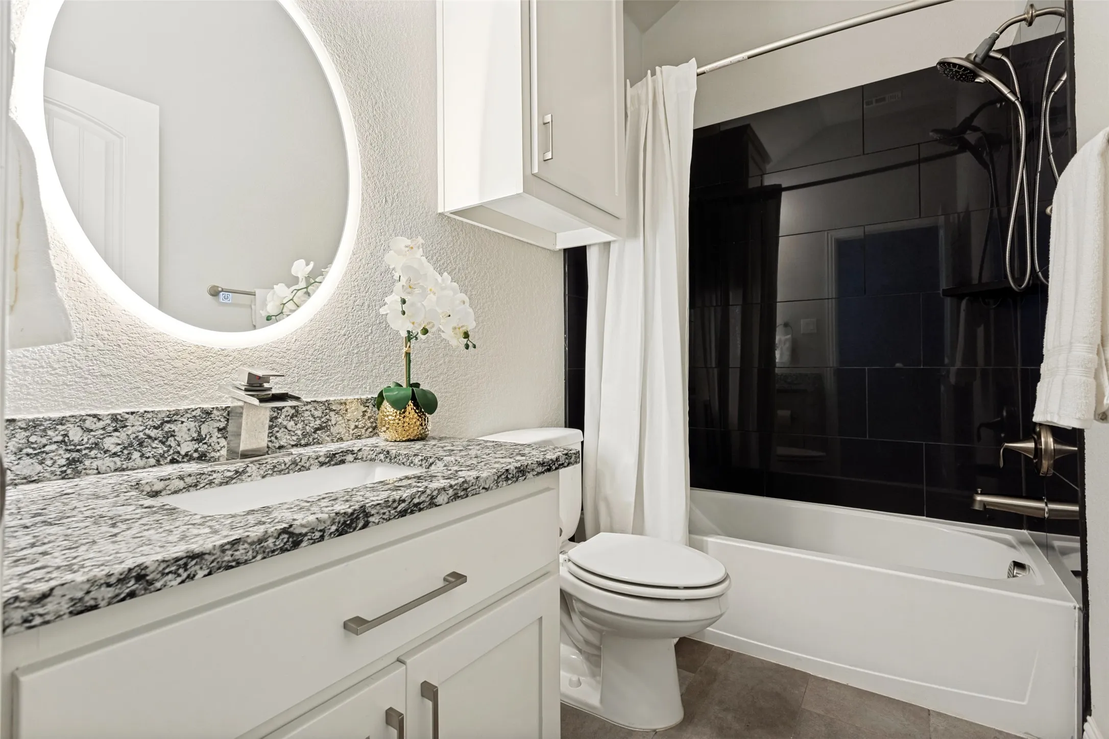 Single Family Residence For Sale in Collin County , 13500 Ponder Lane, Frisco, Texas 75035, 6 Bedroom, 6 Bathroom, 3 Garage spaces, 4,621 Sqft, built in 2018, mls#21385812, Real Estate Agent in Frisco, Homes For Sale in Collin county, Homes For Sale in Frisco, Realtor in Frisco Texas, Real Estate Brokerage Independent Realty Texas, Luminita Cordes Realtor